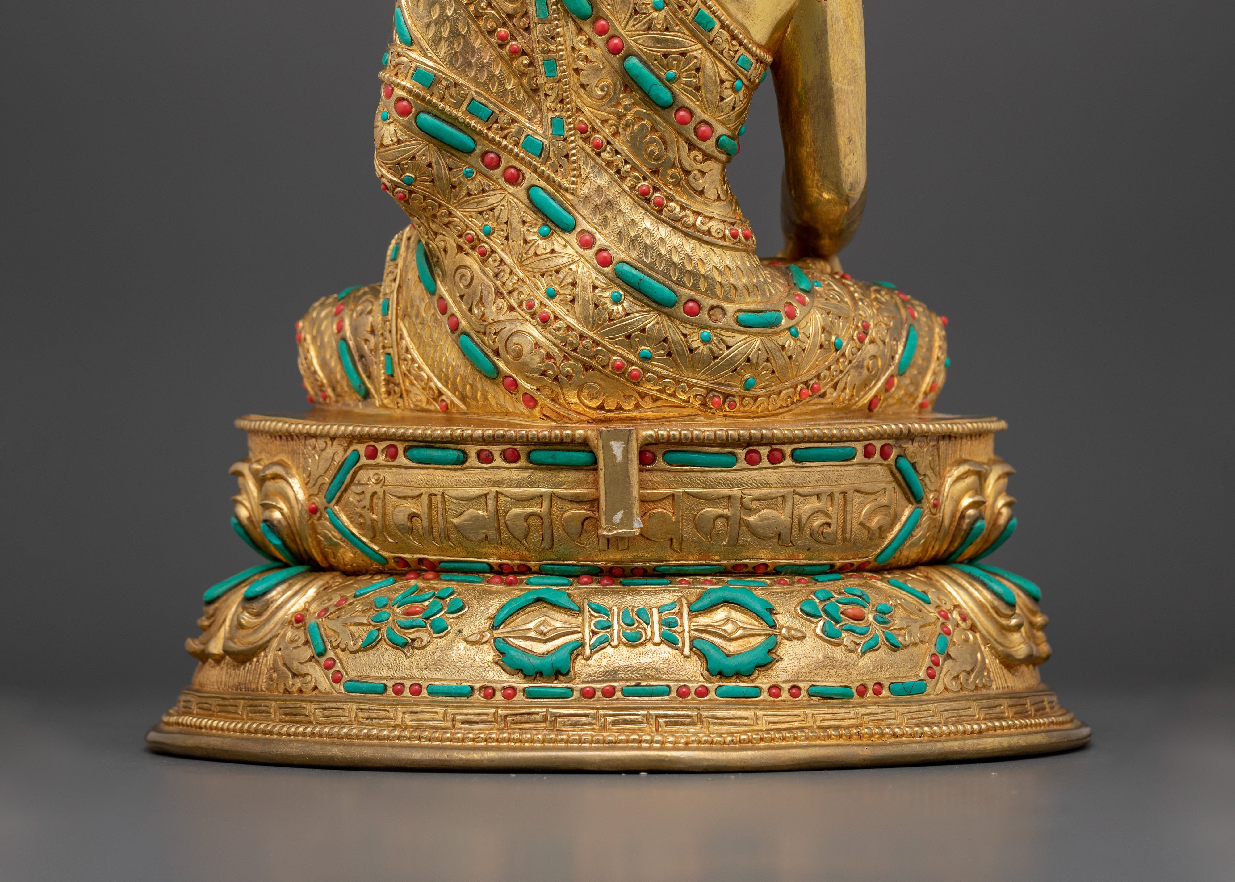 Shakyamuni Buddha in Vajrasana Posture | Symbol of Enlightenment and Inner Peace