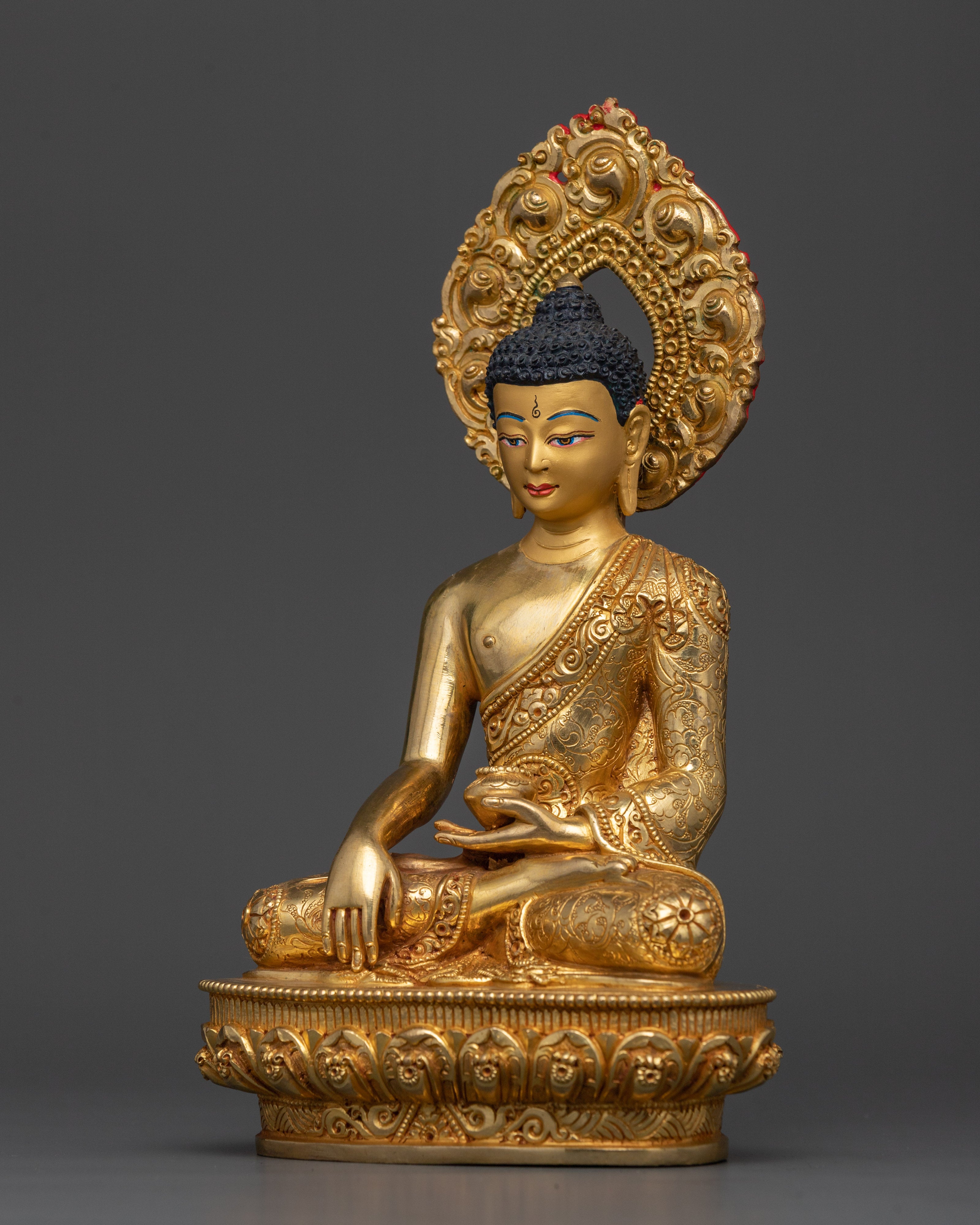 shakyamuni-buddha-the-awakened-one