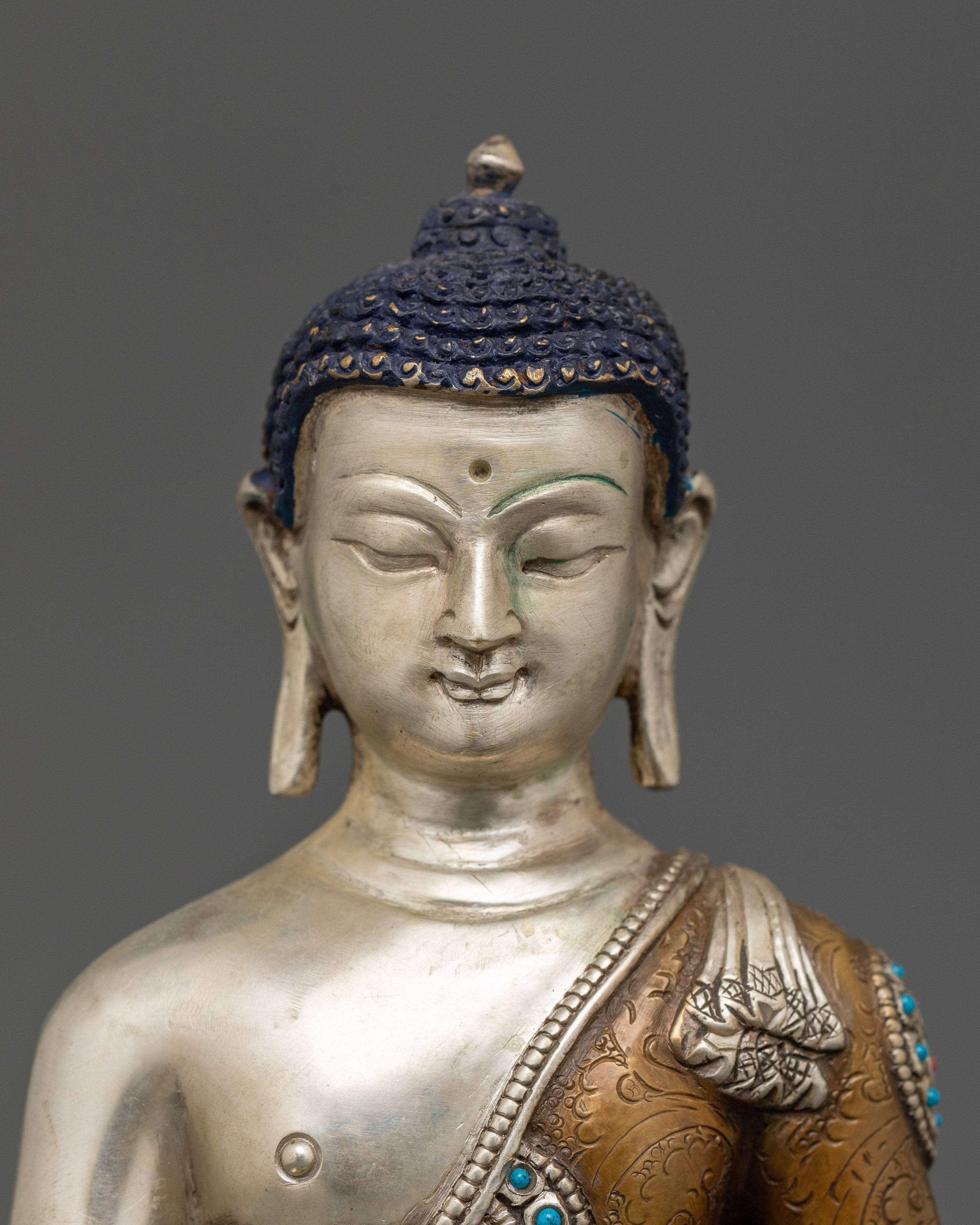 silver-plated-shakyamuni-buddha-statue