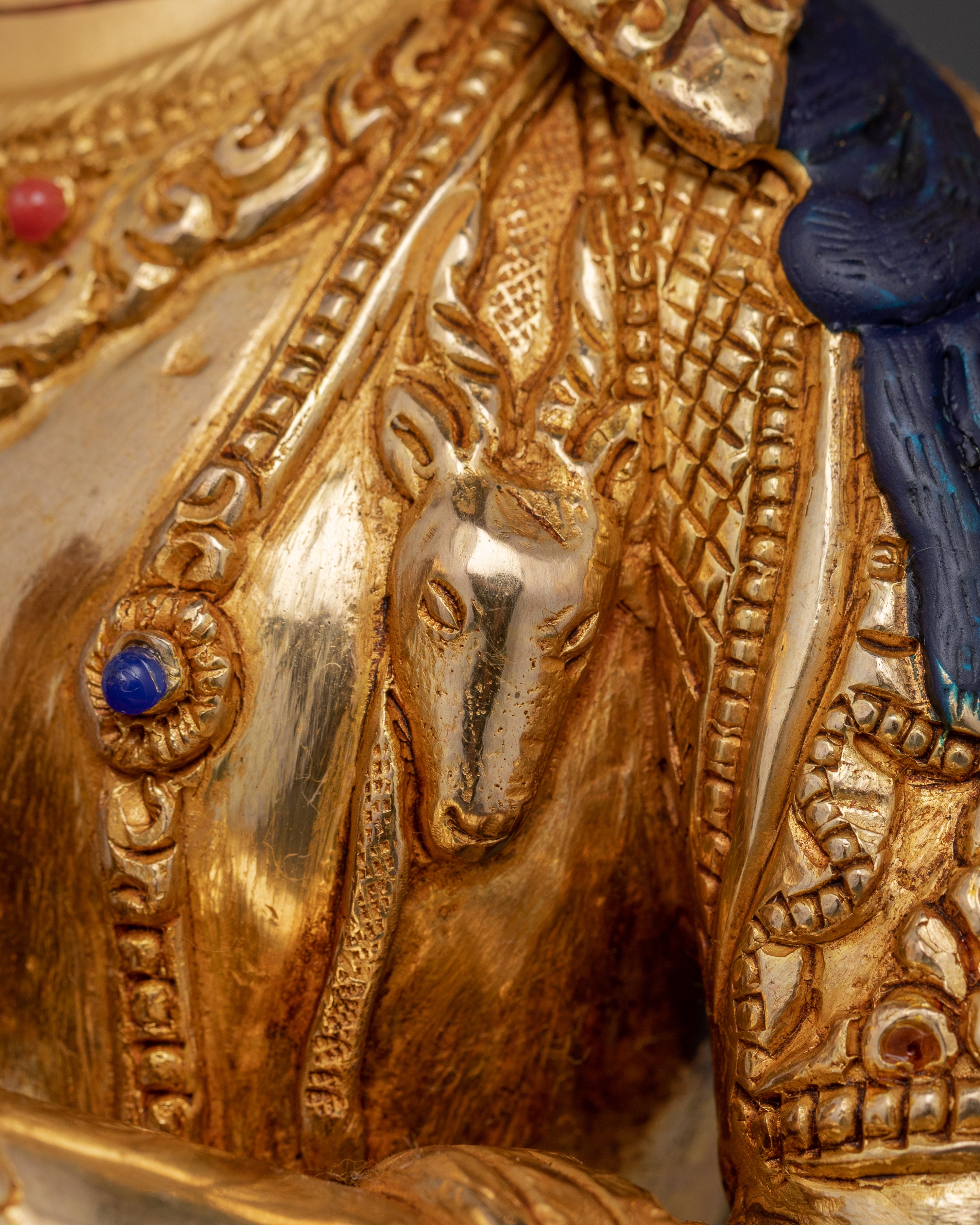 Enlightened Avalokitesvara Statue | Peaceful Bodhisattva