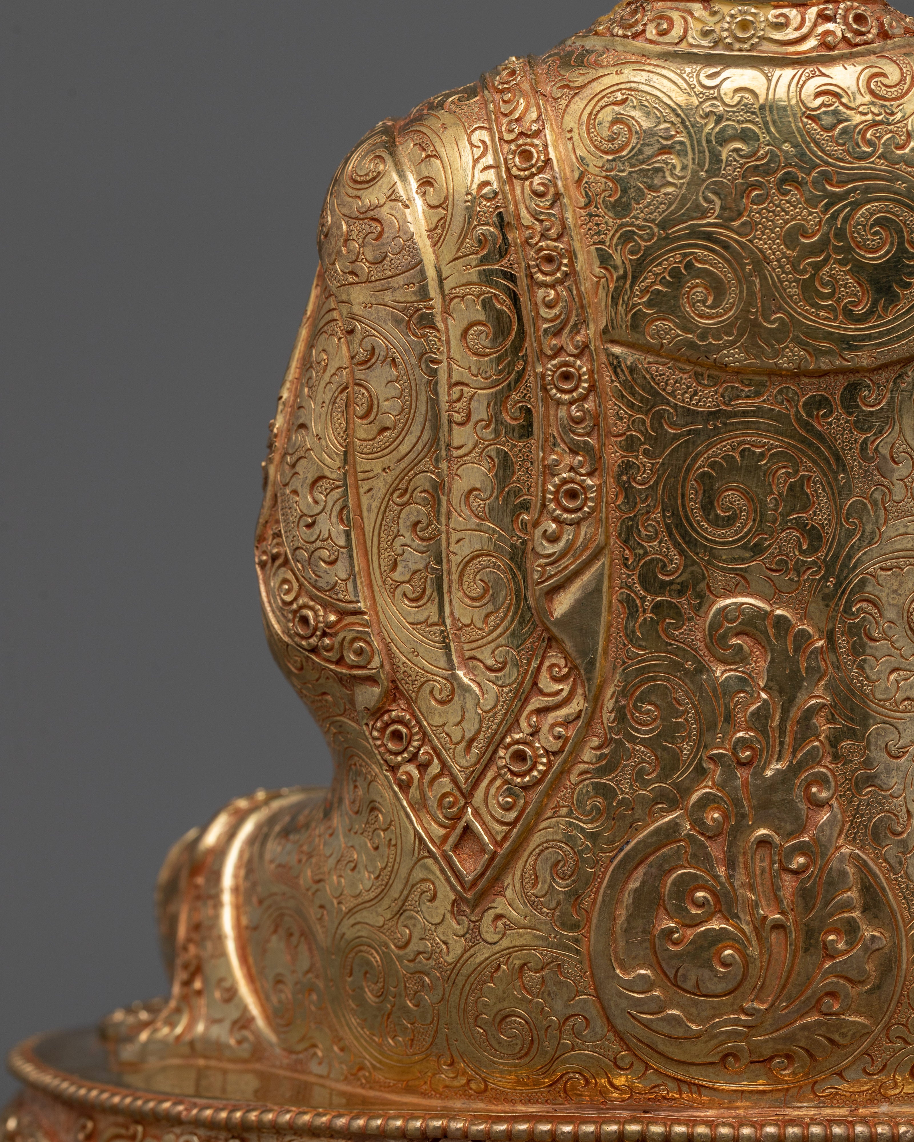 Shakyamuni Buddha Sage of the Shakya clan | Embrace the Enlightenment