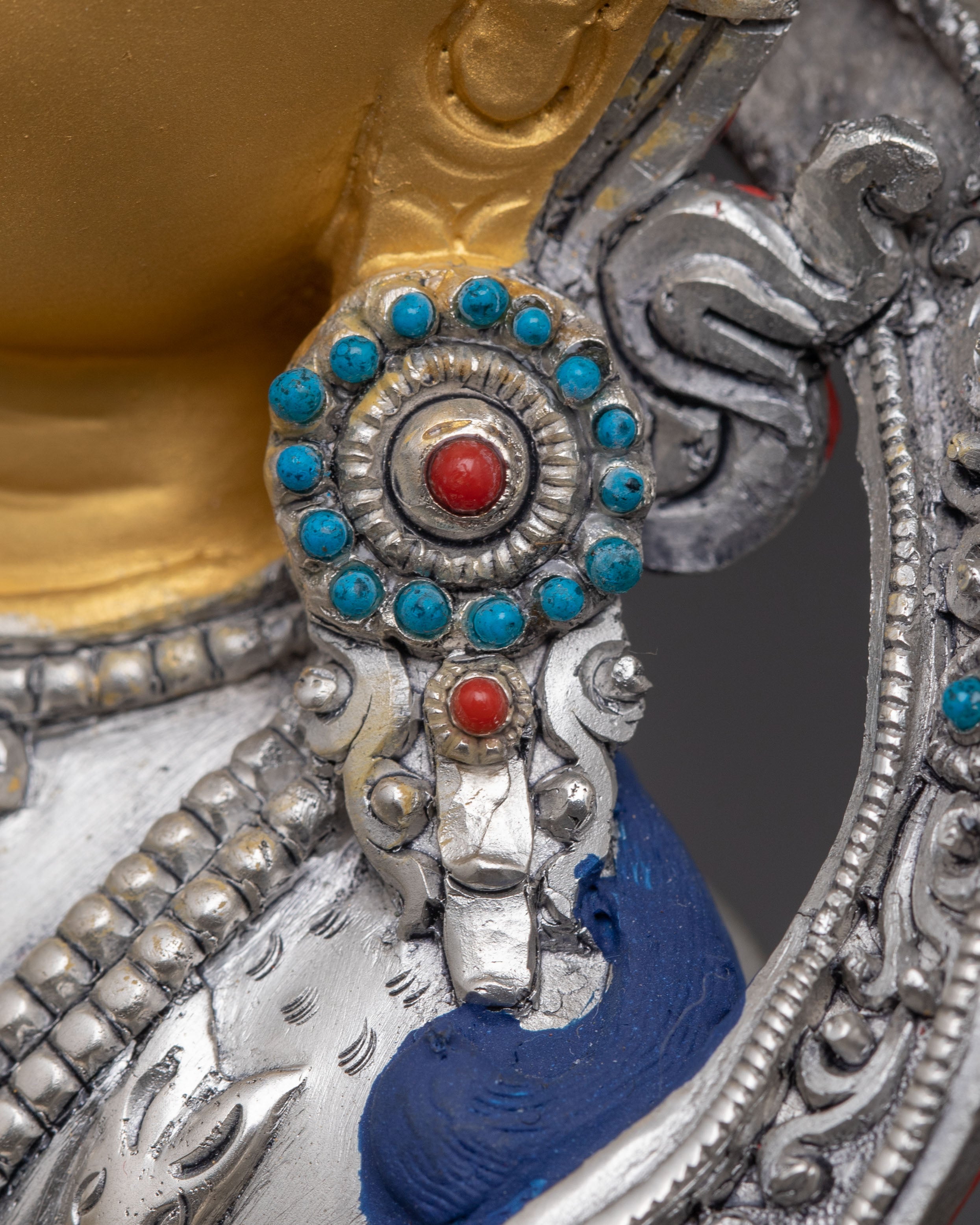 Silver Chenrezig Statue: Bodhisattva of Compassion