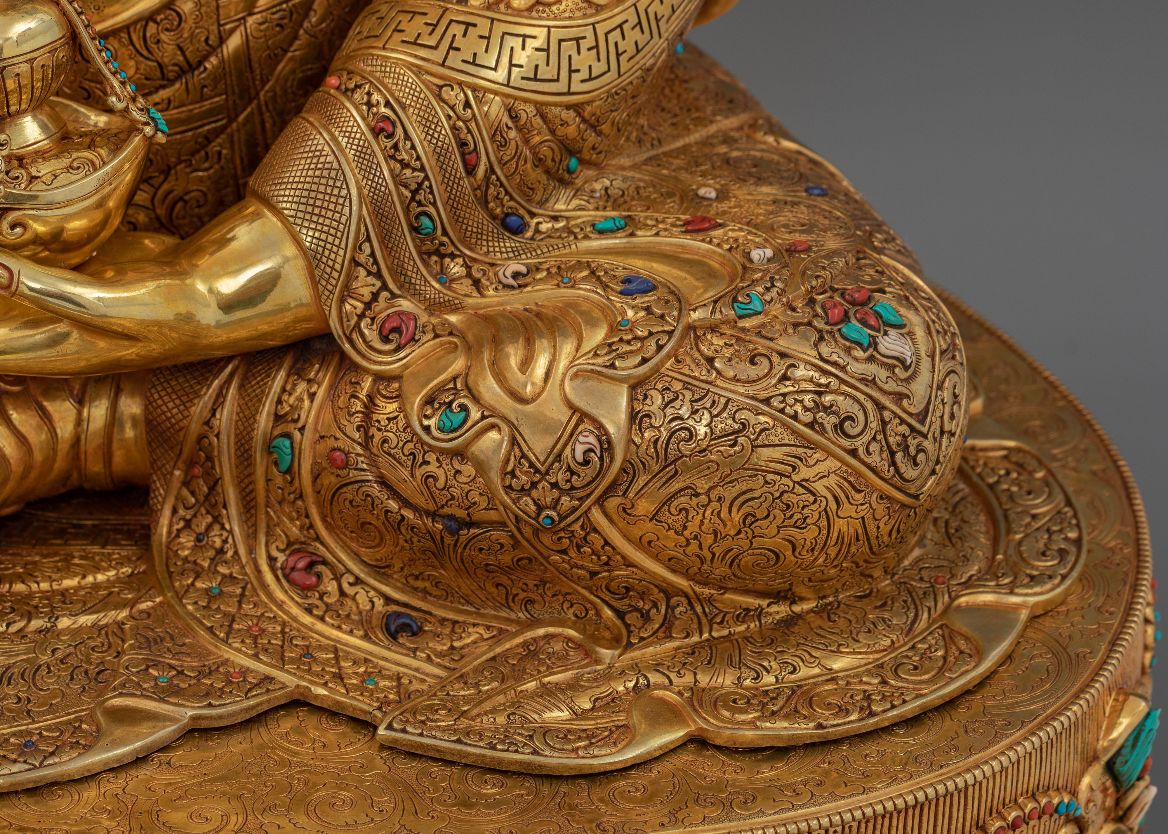 Lotus Born Traditional Tibetan Guru Rinpoche Statue | Religious Buddhist Art