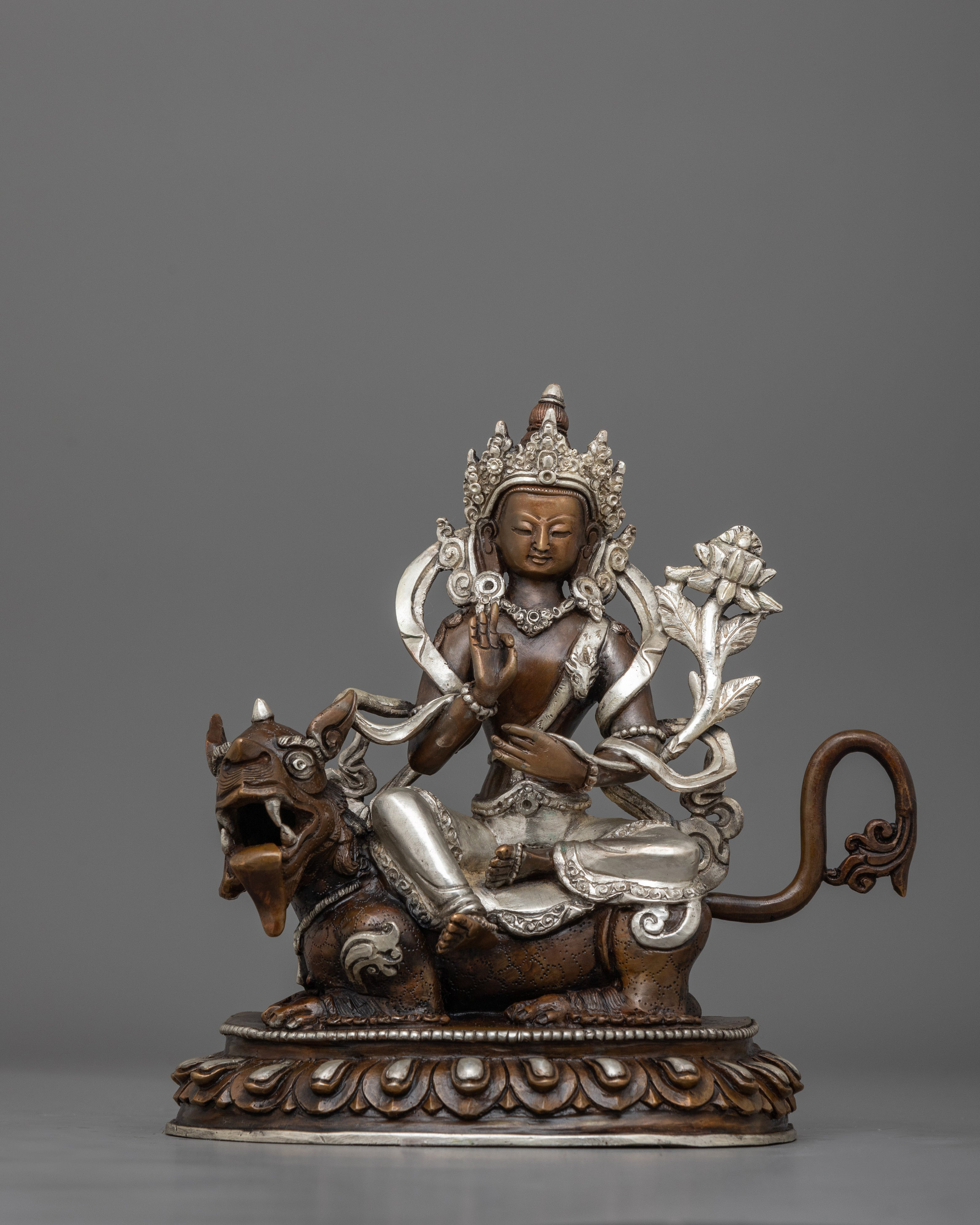 Simhanada Chenrezig Avalokiteshwara Statue | Silver-Plated Bodhisattva of Compassion