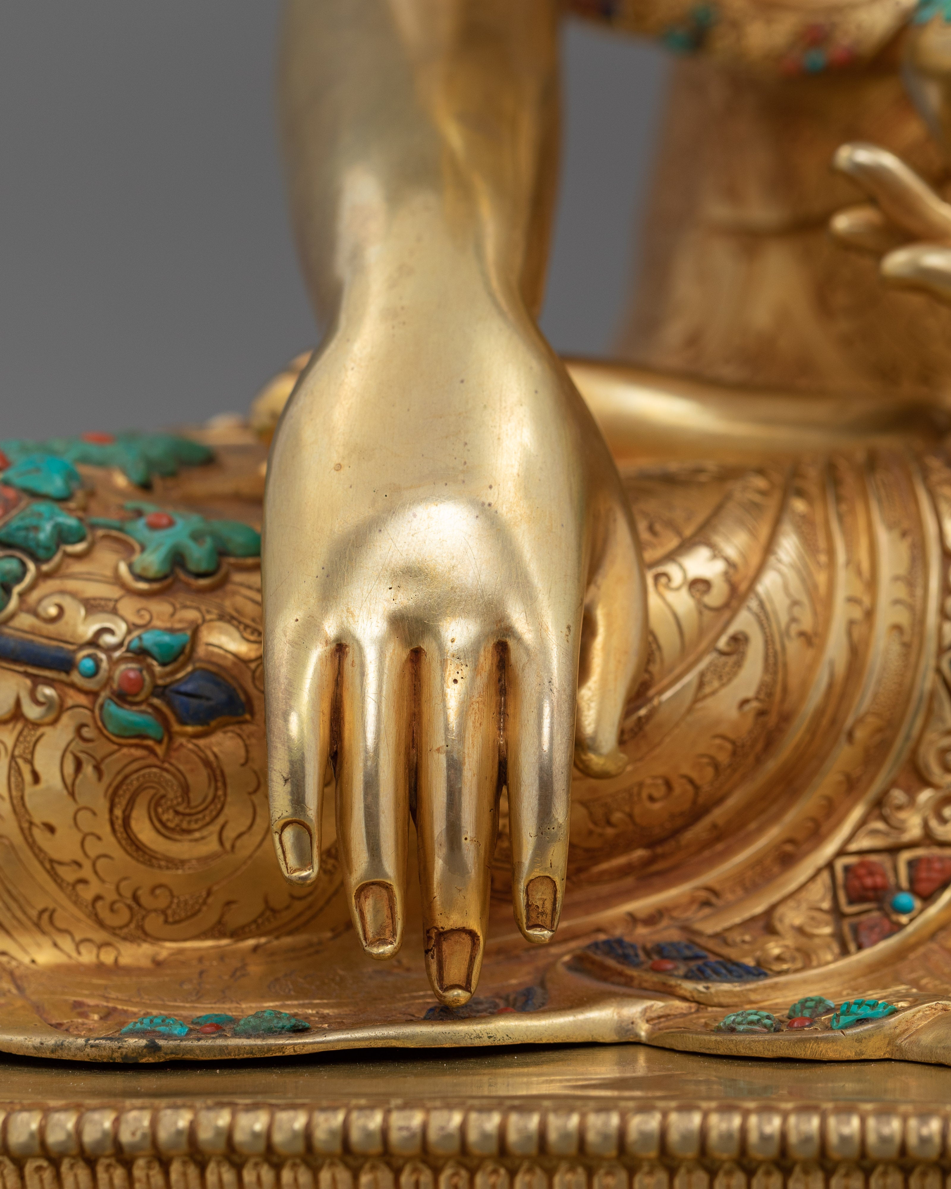 Shakyamuni Buddha with Ananda and Kashyapa | Symbol of Teaching and Compassion