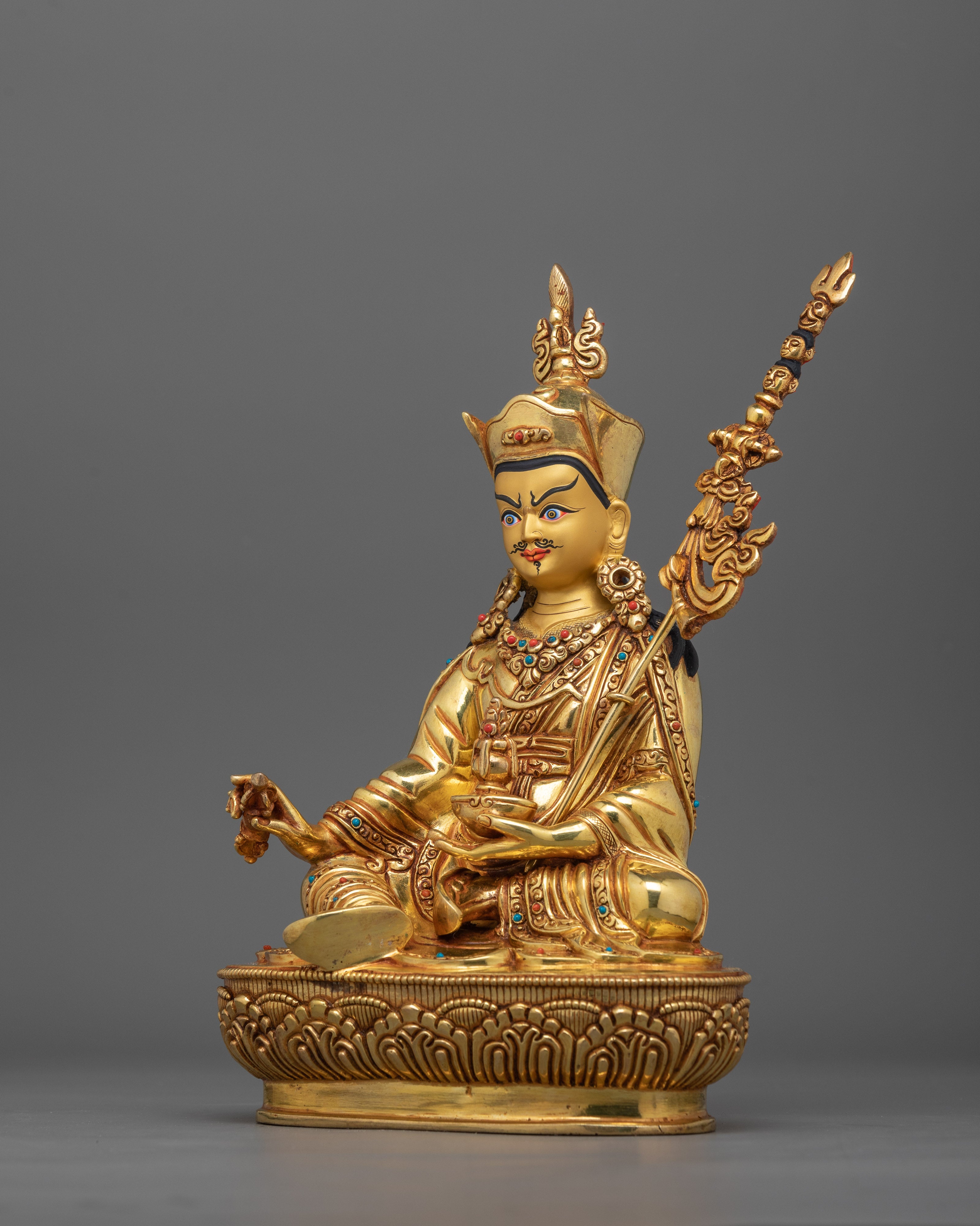 Tantric Master Guru Rinpoche Statue | Symbol of Fearlessness and Spiritual Mastery