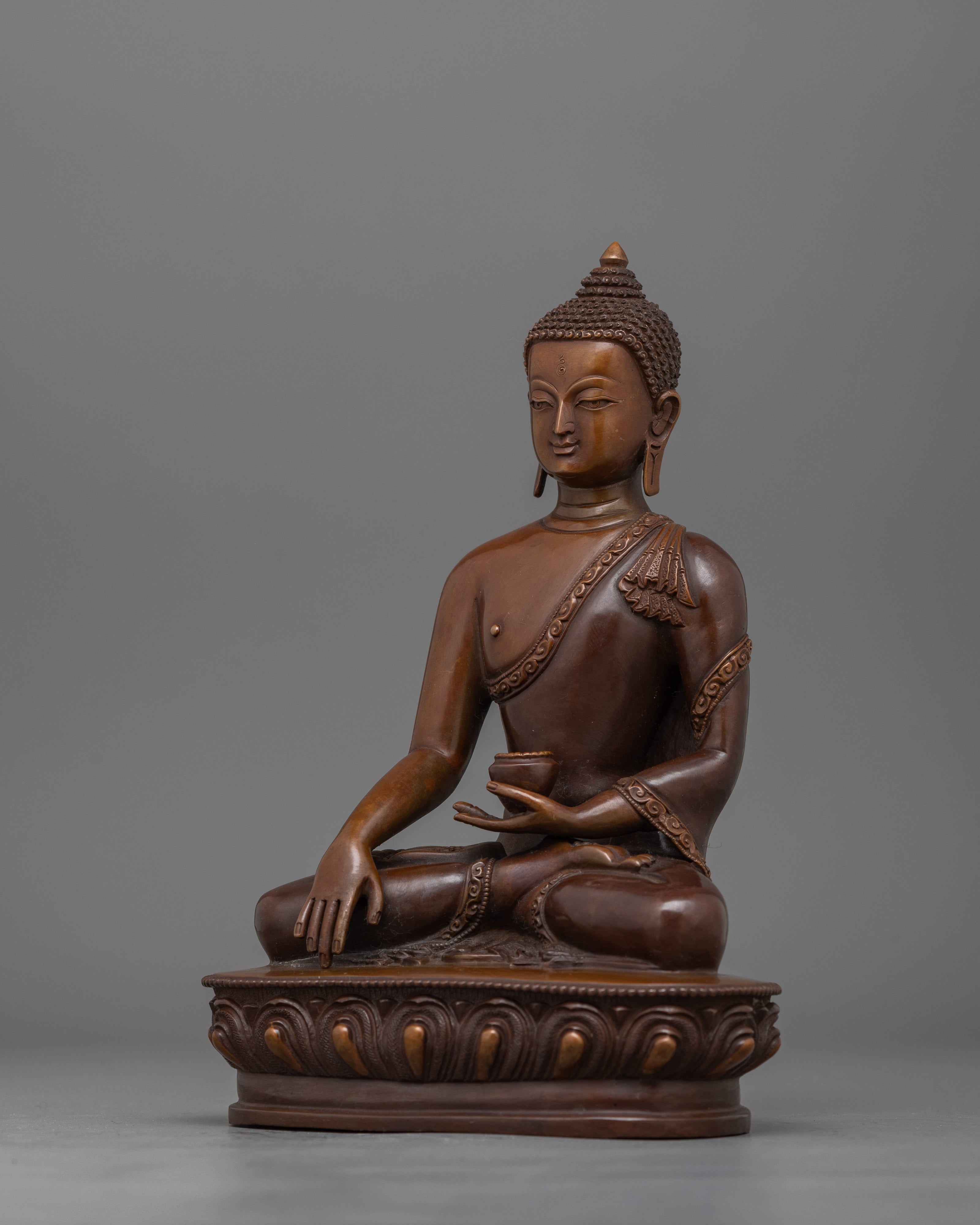 Shakyamuni Dharma Buddha Statue in Oxidized Copper | Enlightened Artwork
