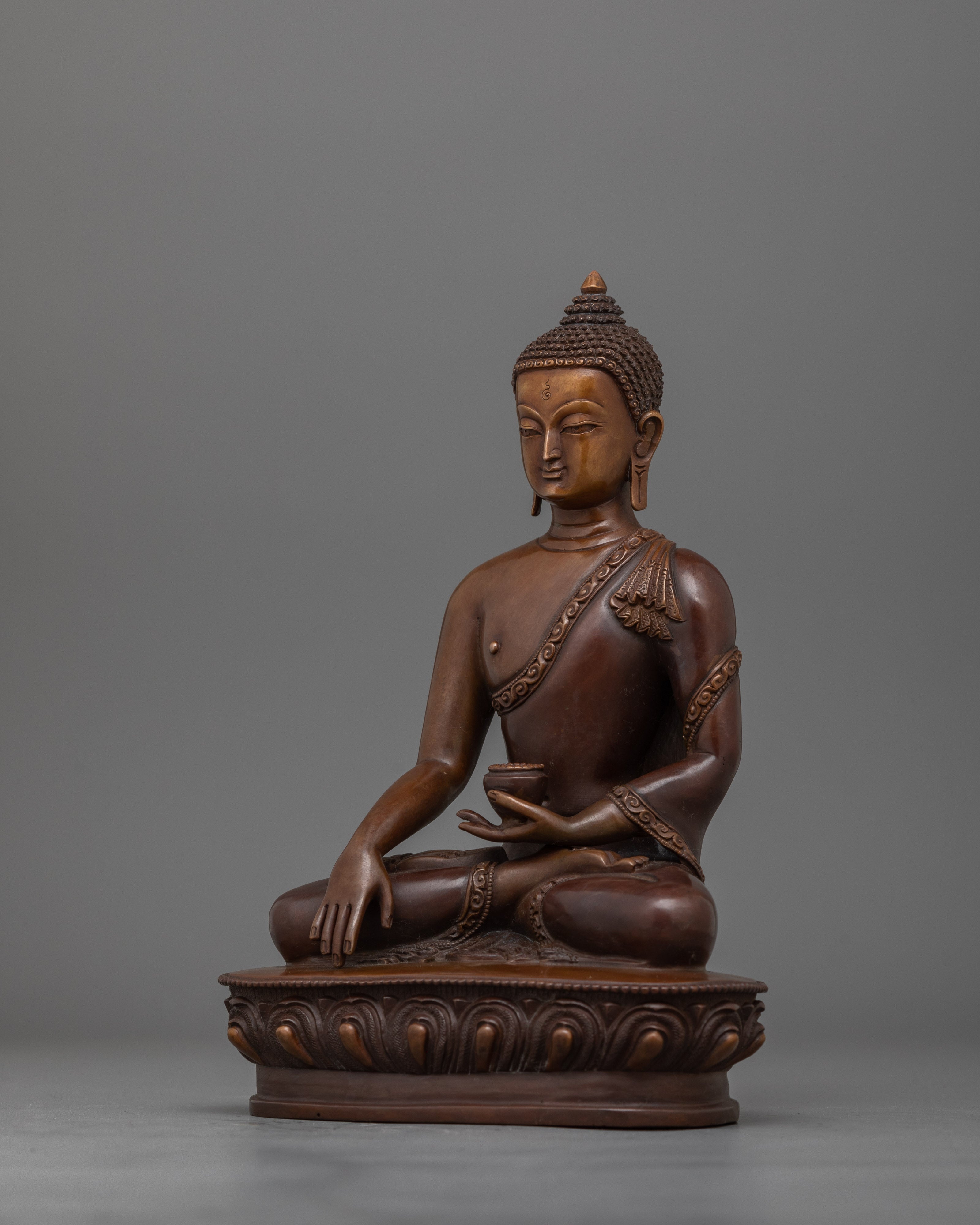 Tranquil Oxidized Buddha Shakyamuni Statue | Symbol of Peace and Enlightenment