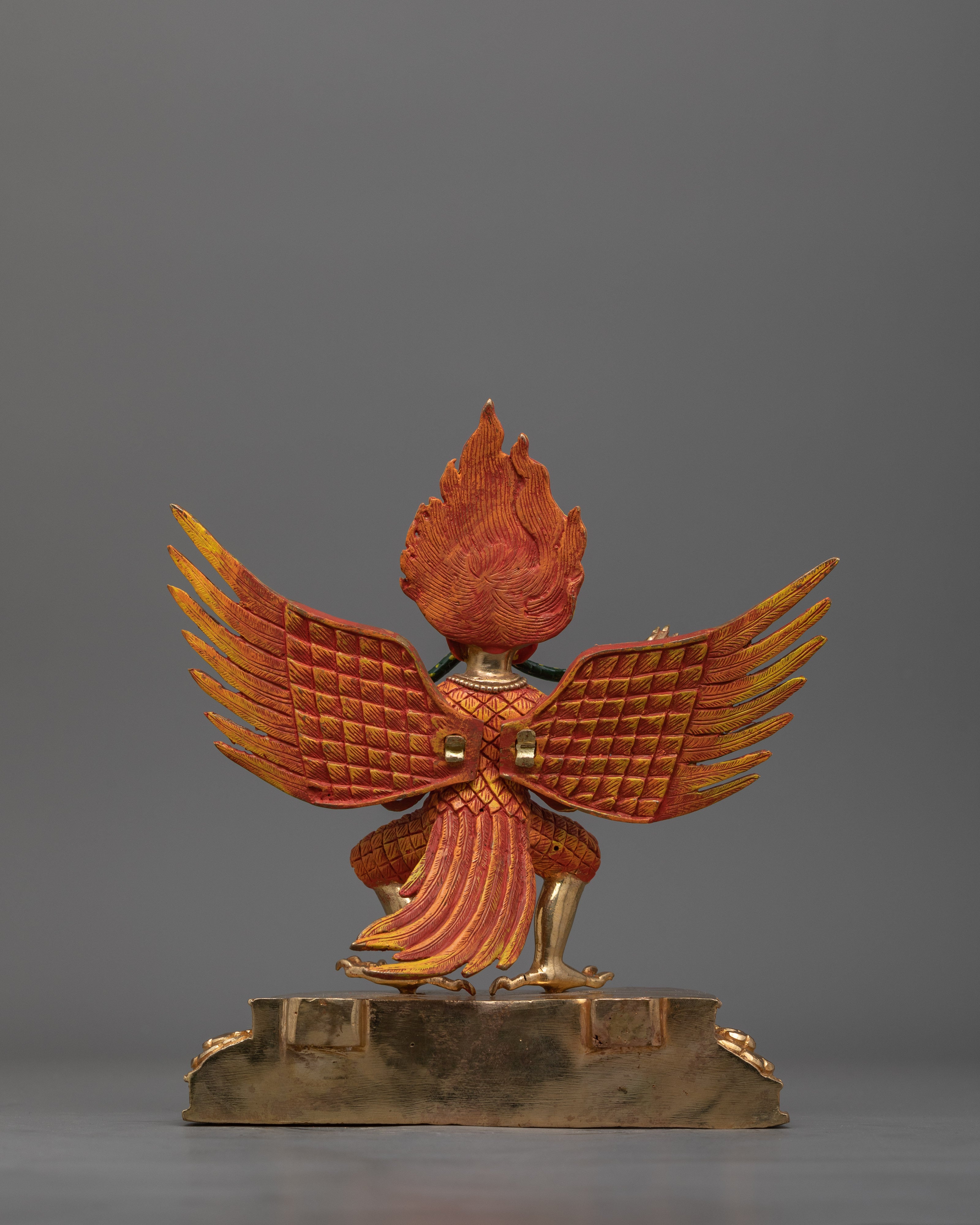 Traditional Hindu Deity Garuda Statue | Handcrafted Spiritual Artwork