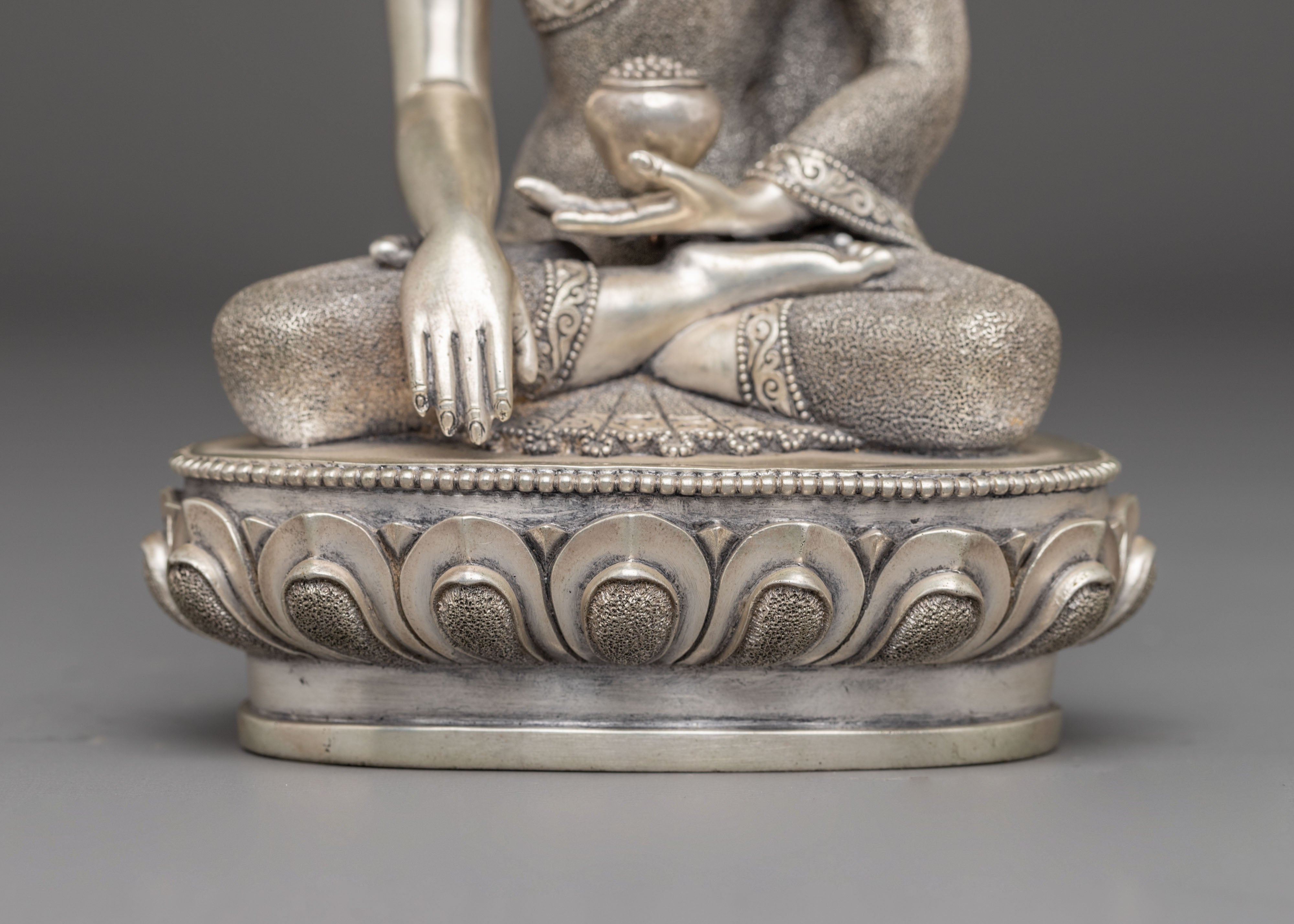 Statue of Silver-Plated Shakyamuni Buddha: The Awakened One