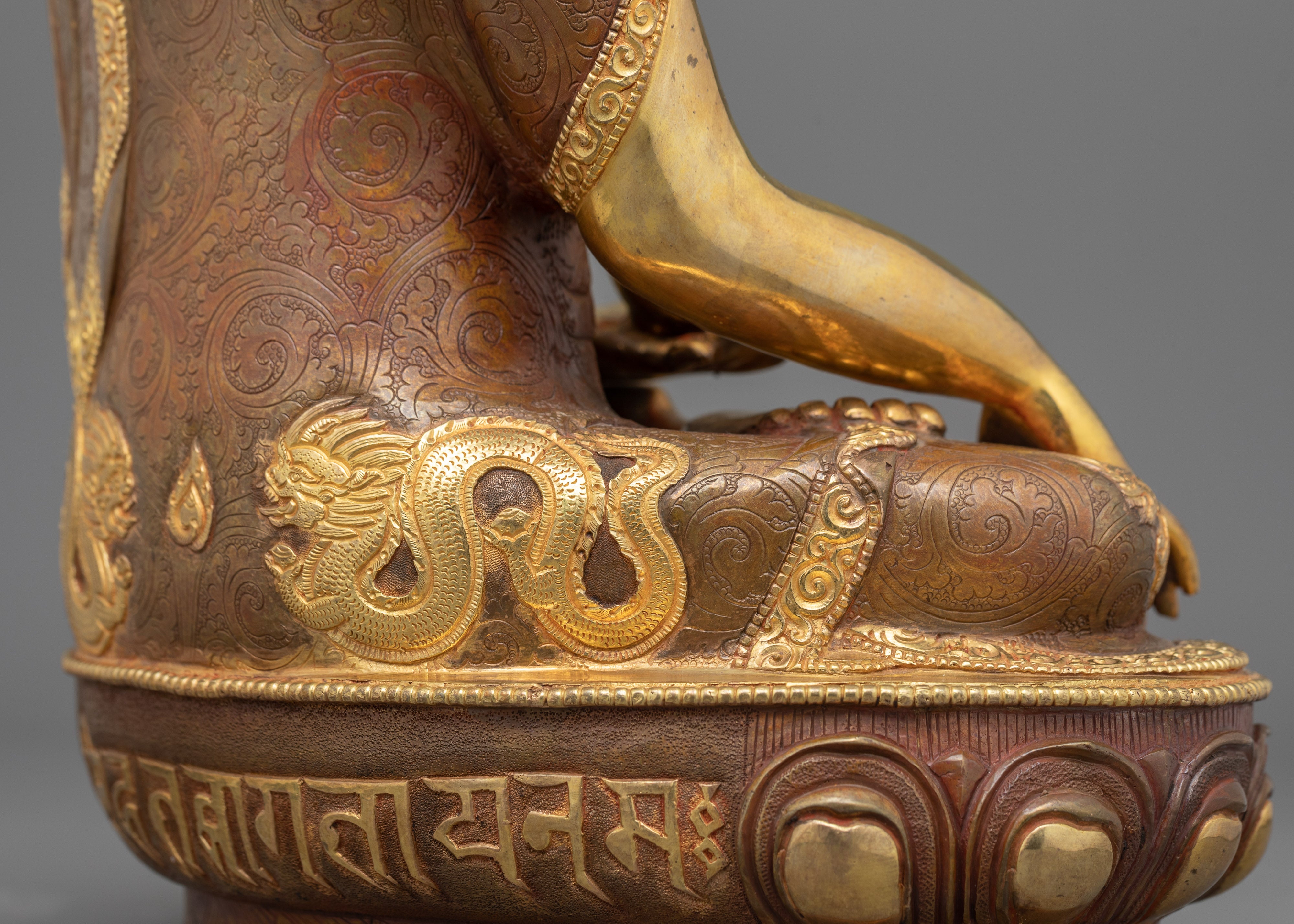 24K Gold Gilded Founder of Buddhism Shakyamuni Buddha Statue | Dharma Teacher