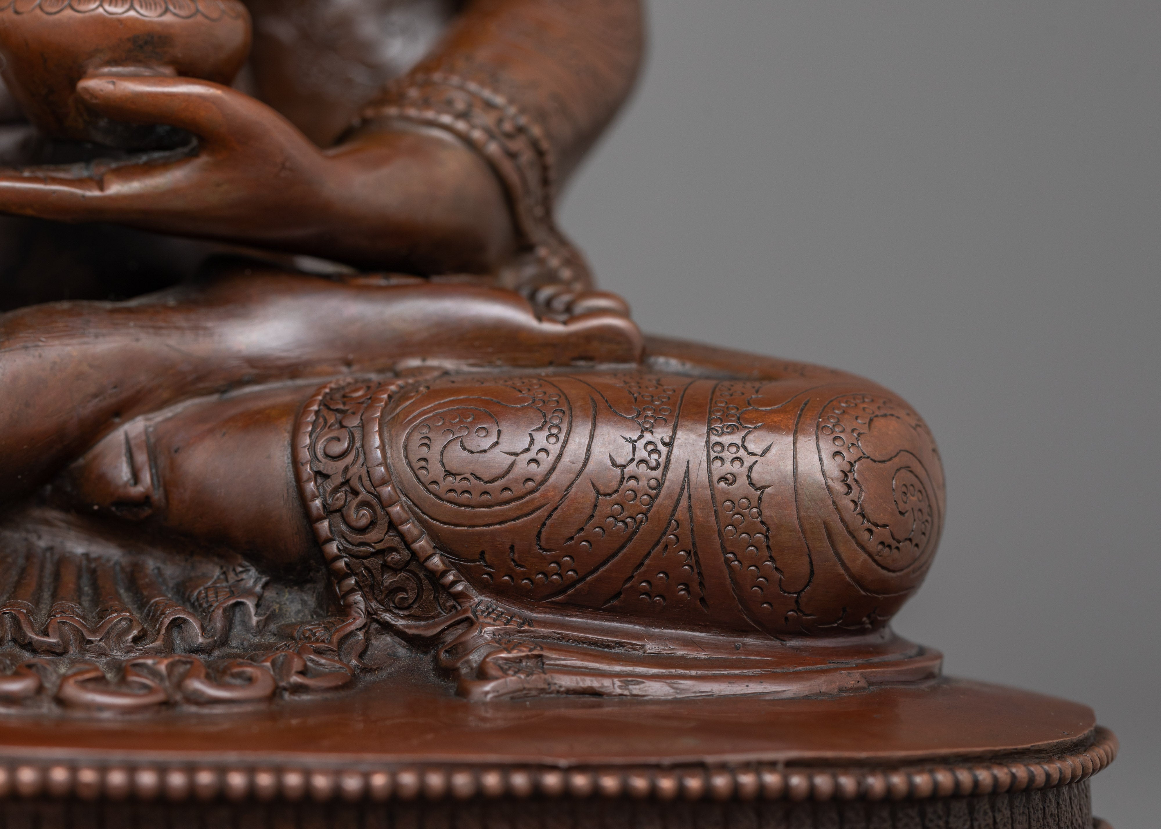 Mindful Meditation Sacred Statue of Shakyamuni Buddha | Universal Wisdom