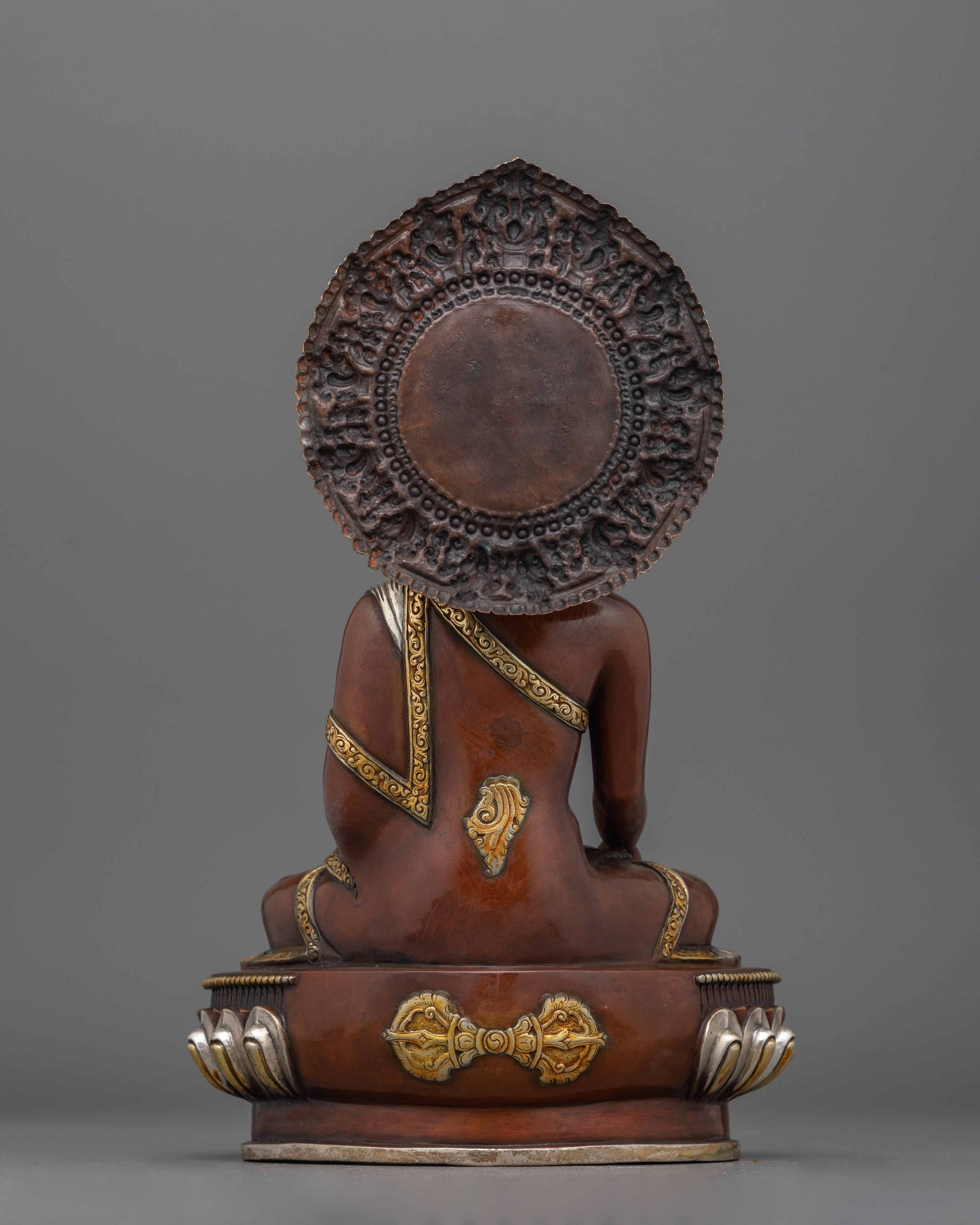 Traditional Shakyamuni Buddha Dharma Figurine | Embodiment of Enlightenment