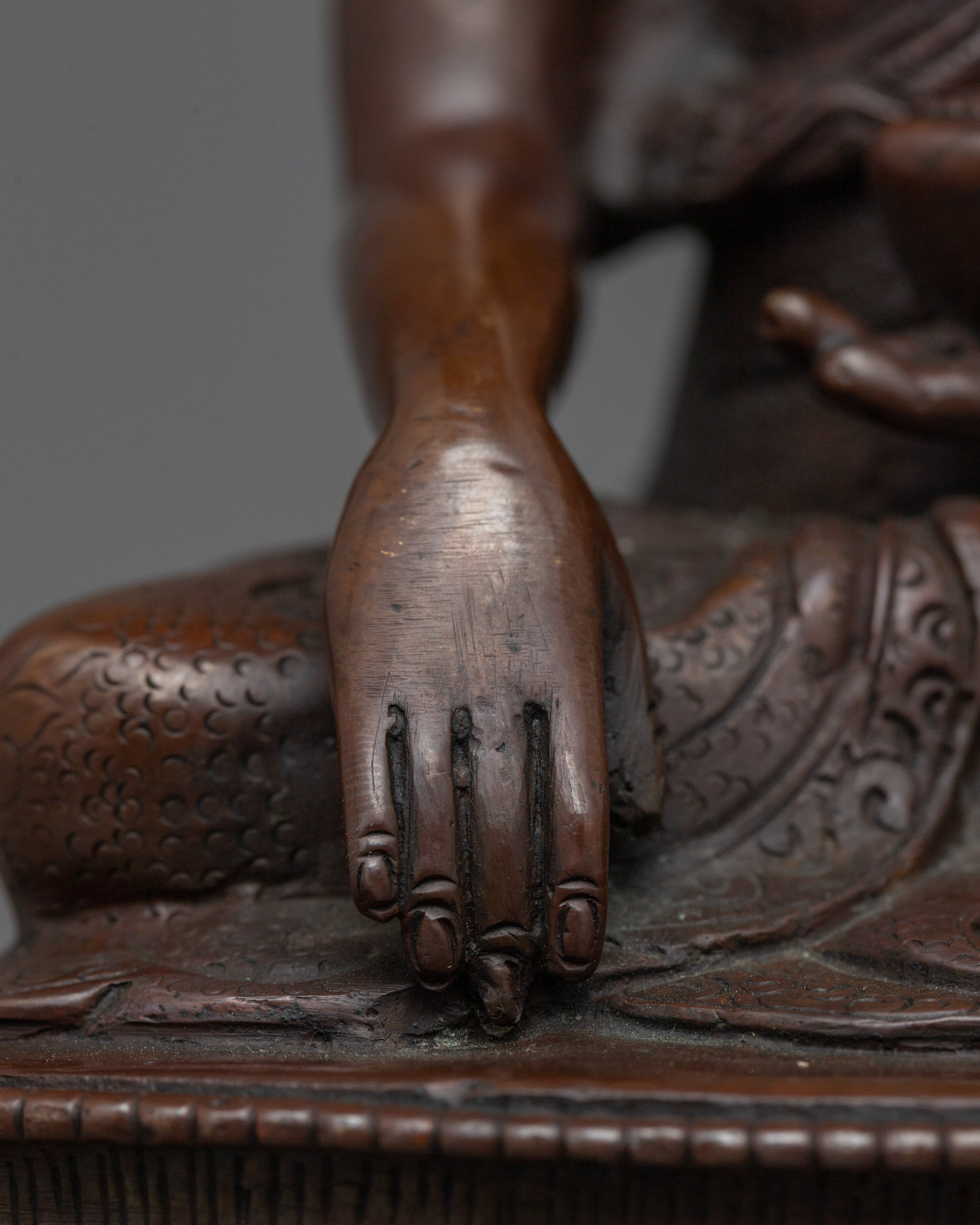 Spiritual Figurine Shakyamuni Buddha Artwork | Teacher of Universal Truth