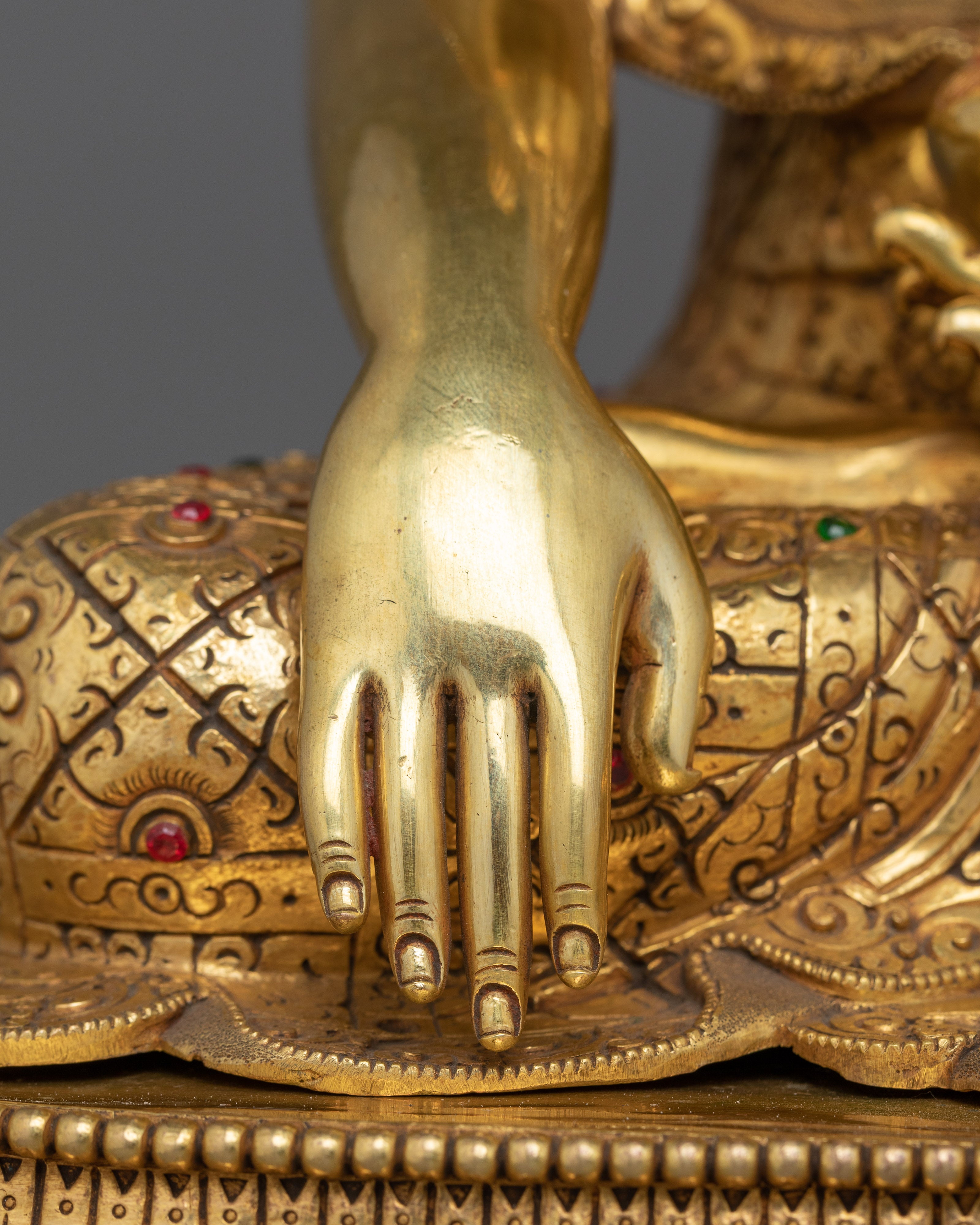 Nobel Buddha Shakyamuni Dharma Statue | A Timeless Symbol of Enlightenment