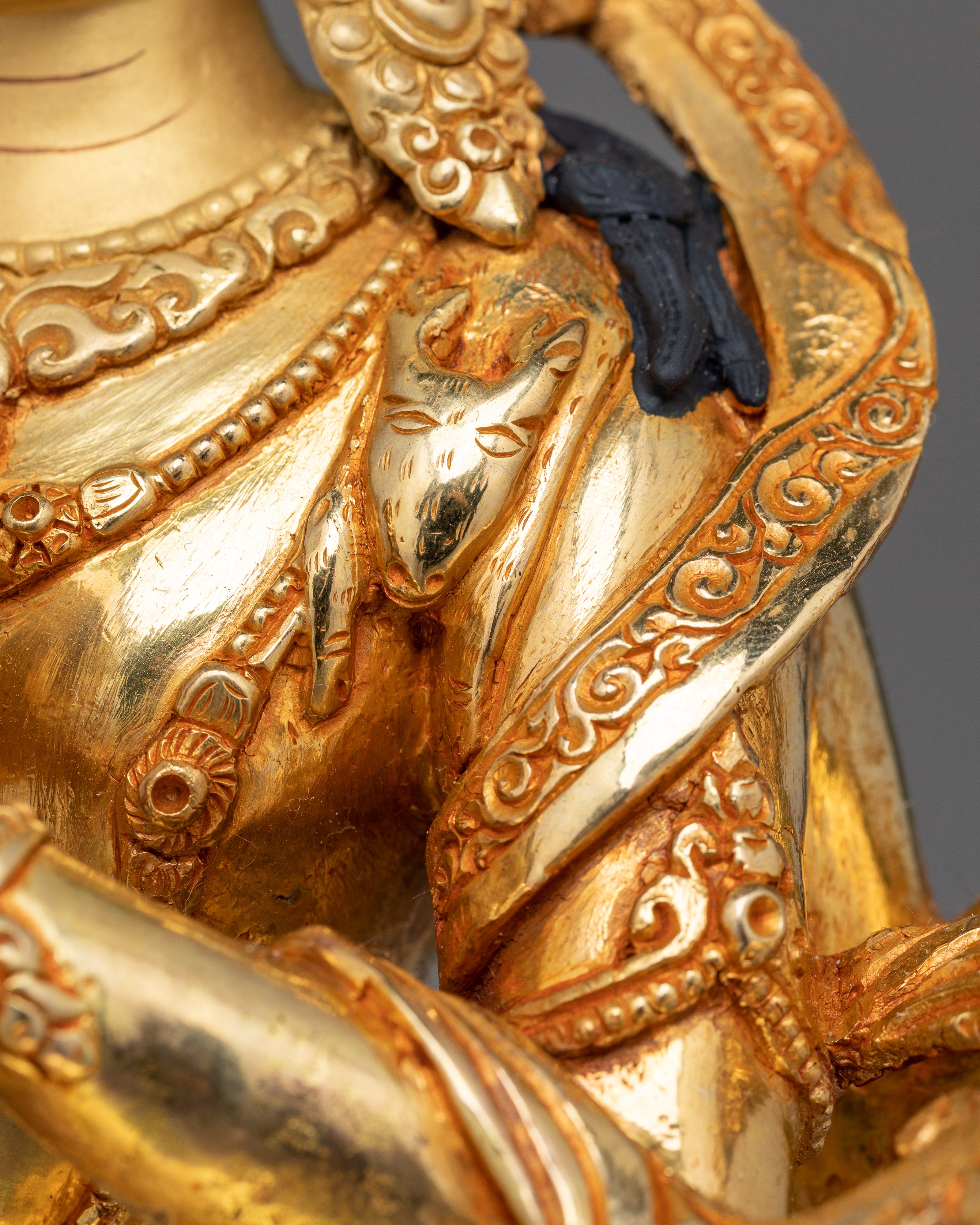 Four Armed Bodhisattva Chenrezig Statue | Deity of Compassion and Mercy