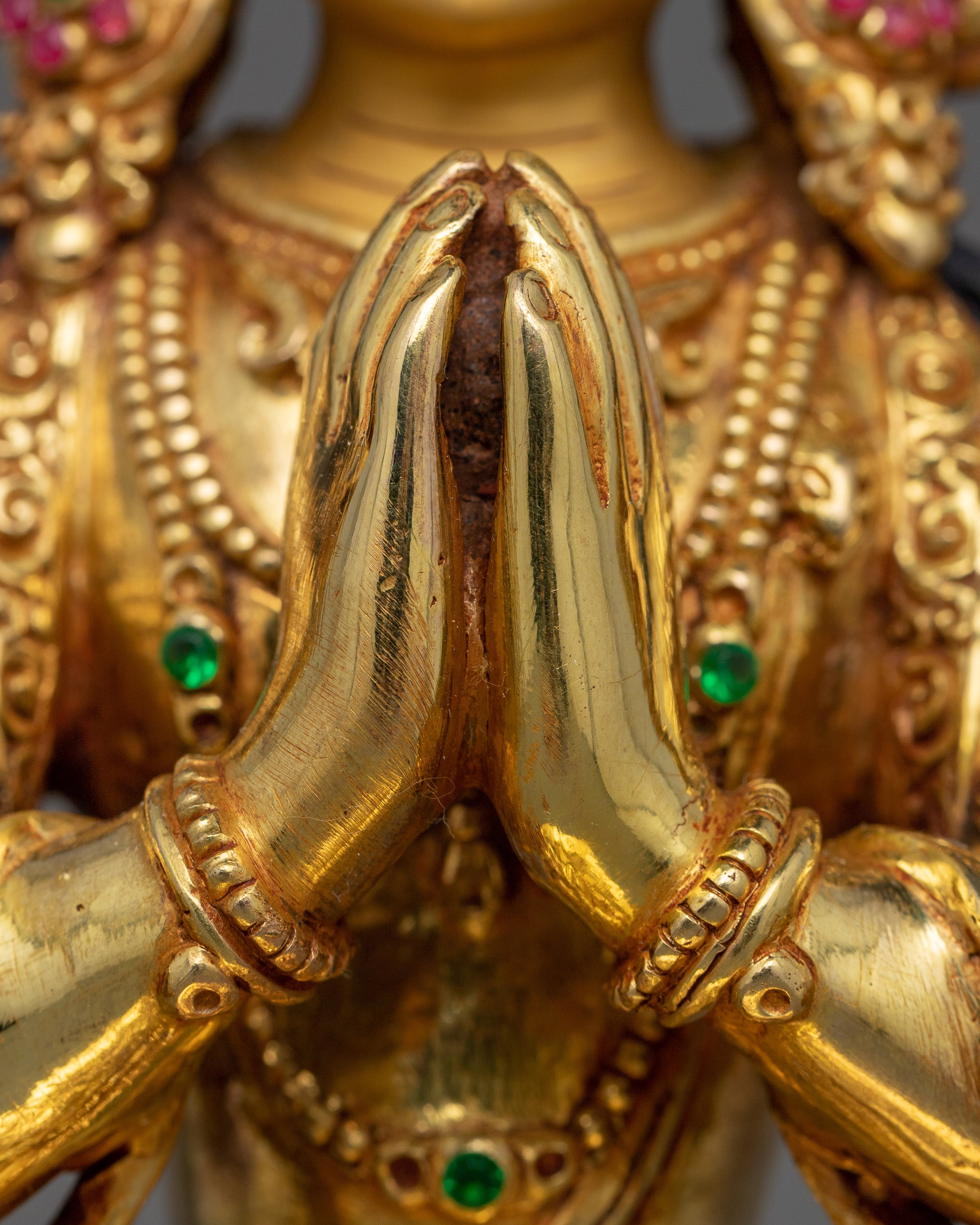 Four-Armed Chenrezig Guan Yin Figurine | Sculpture of Compassion, Mercy, and Love
