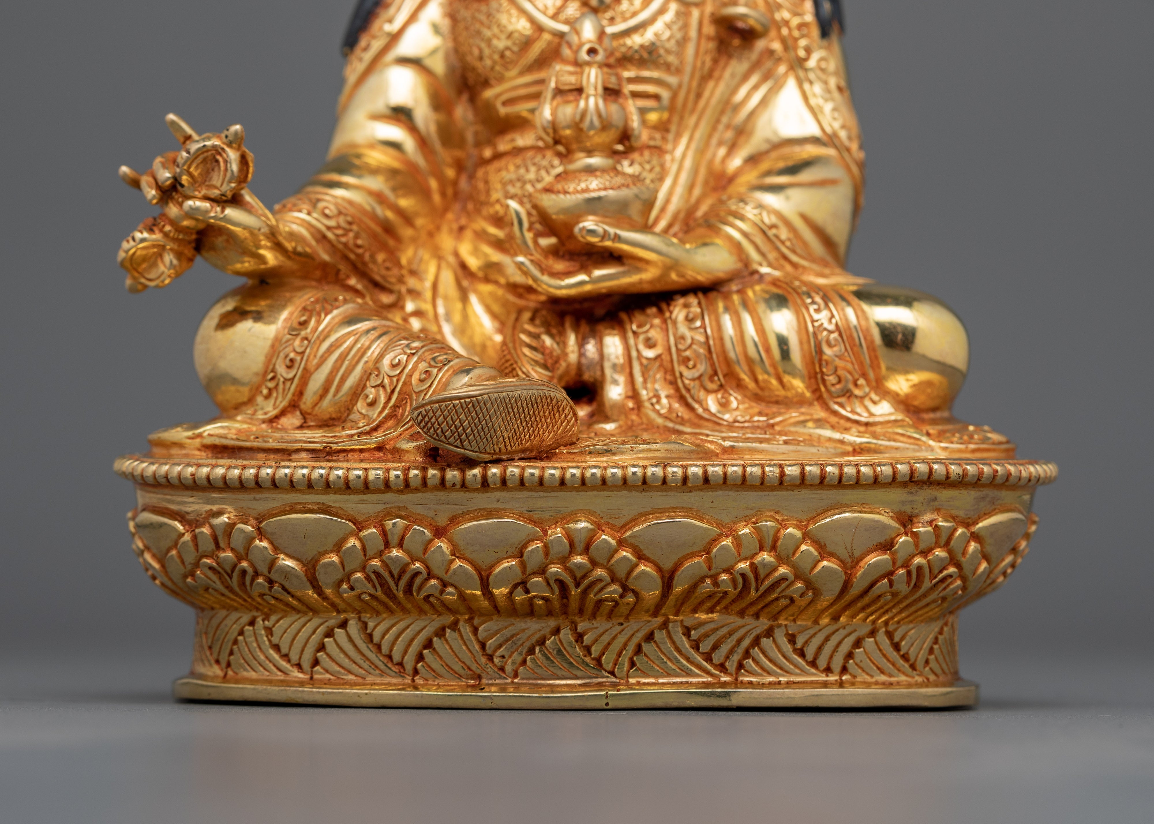 A Fully Awakened One Guru Rinpoche Statue | Lotus Born Precious Guru