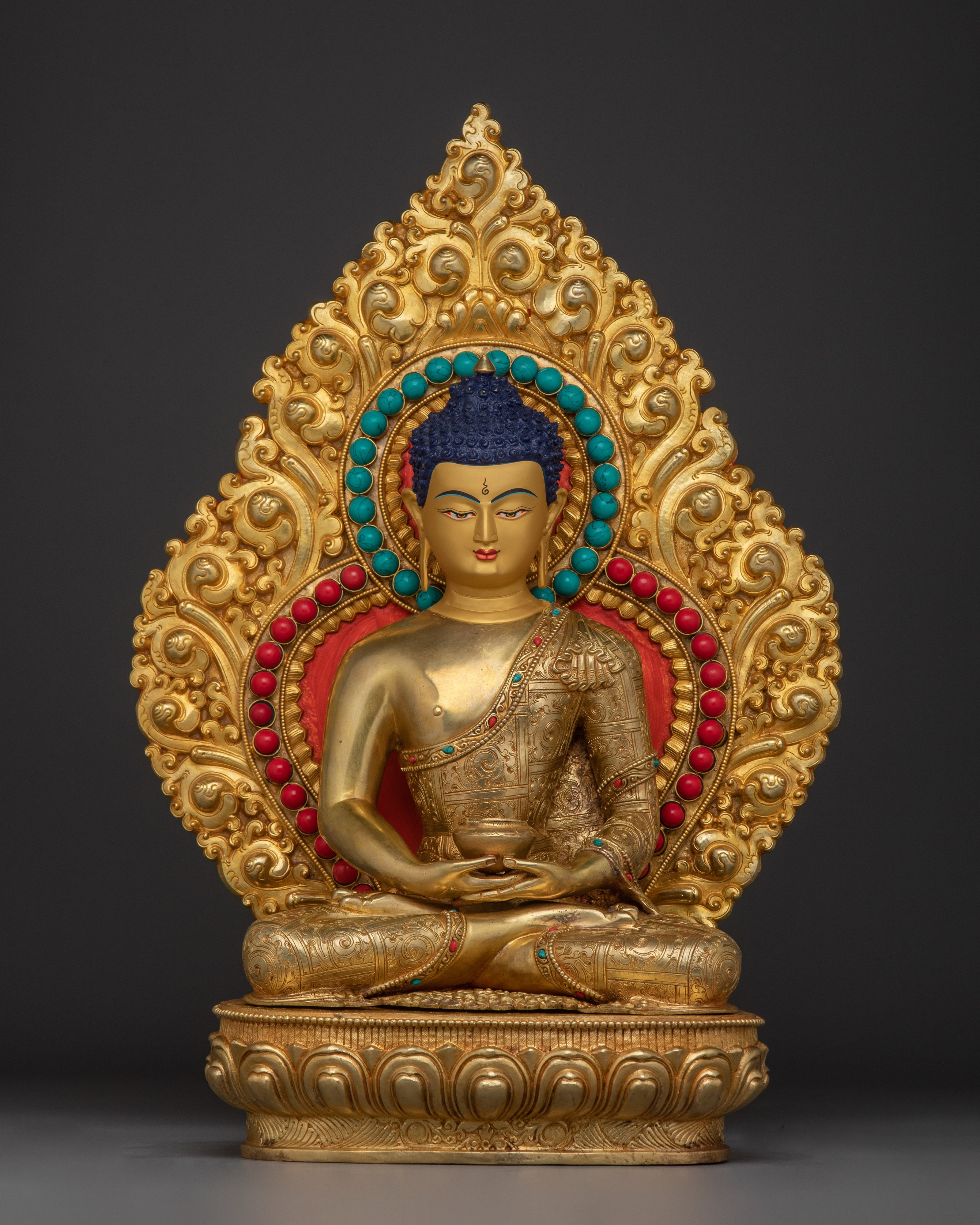 peaceful-amitabha-buddha-meditation-statue