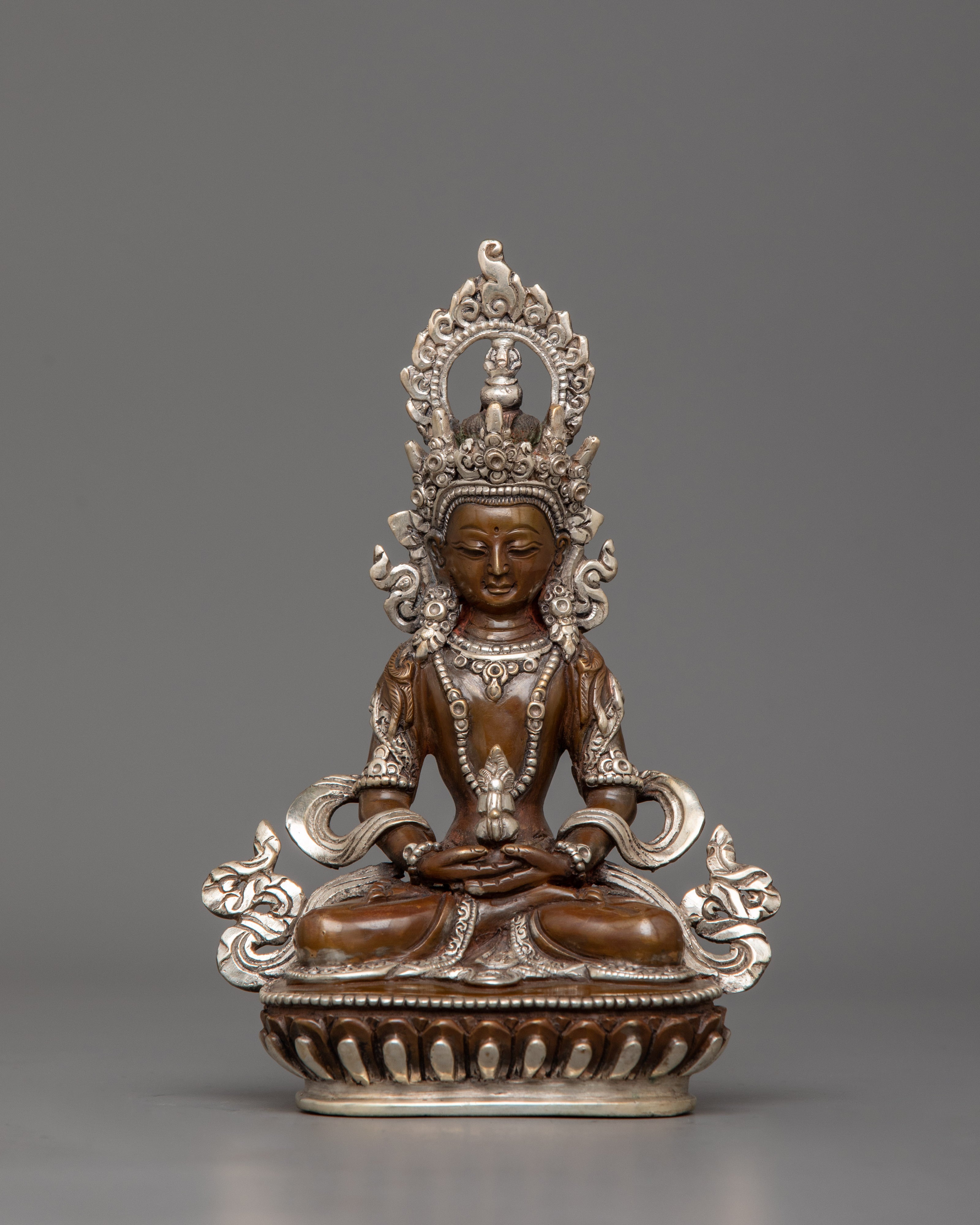 amitayus-deity-statue