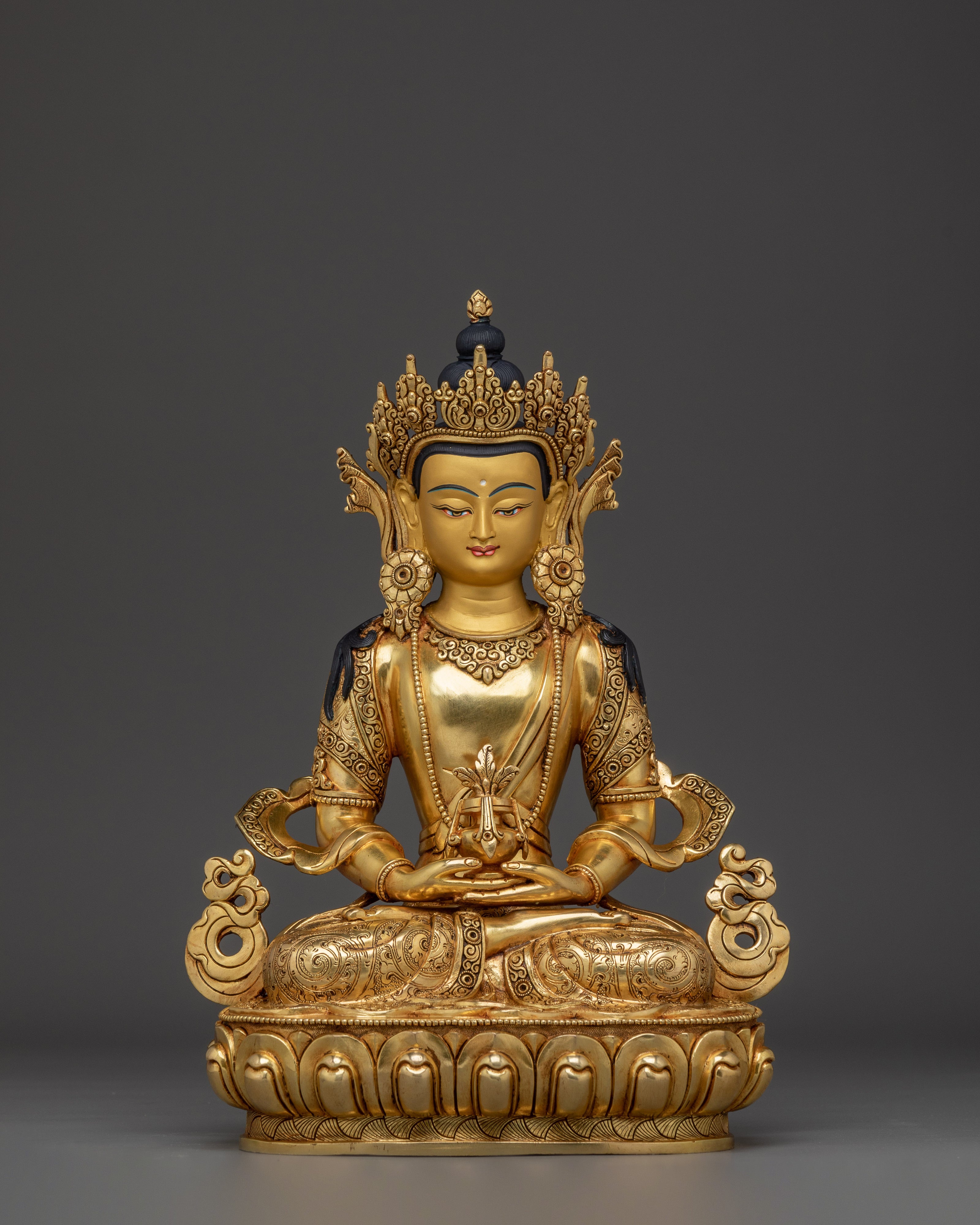 serene-amitayus-statue