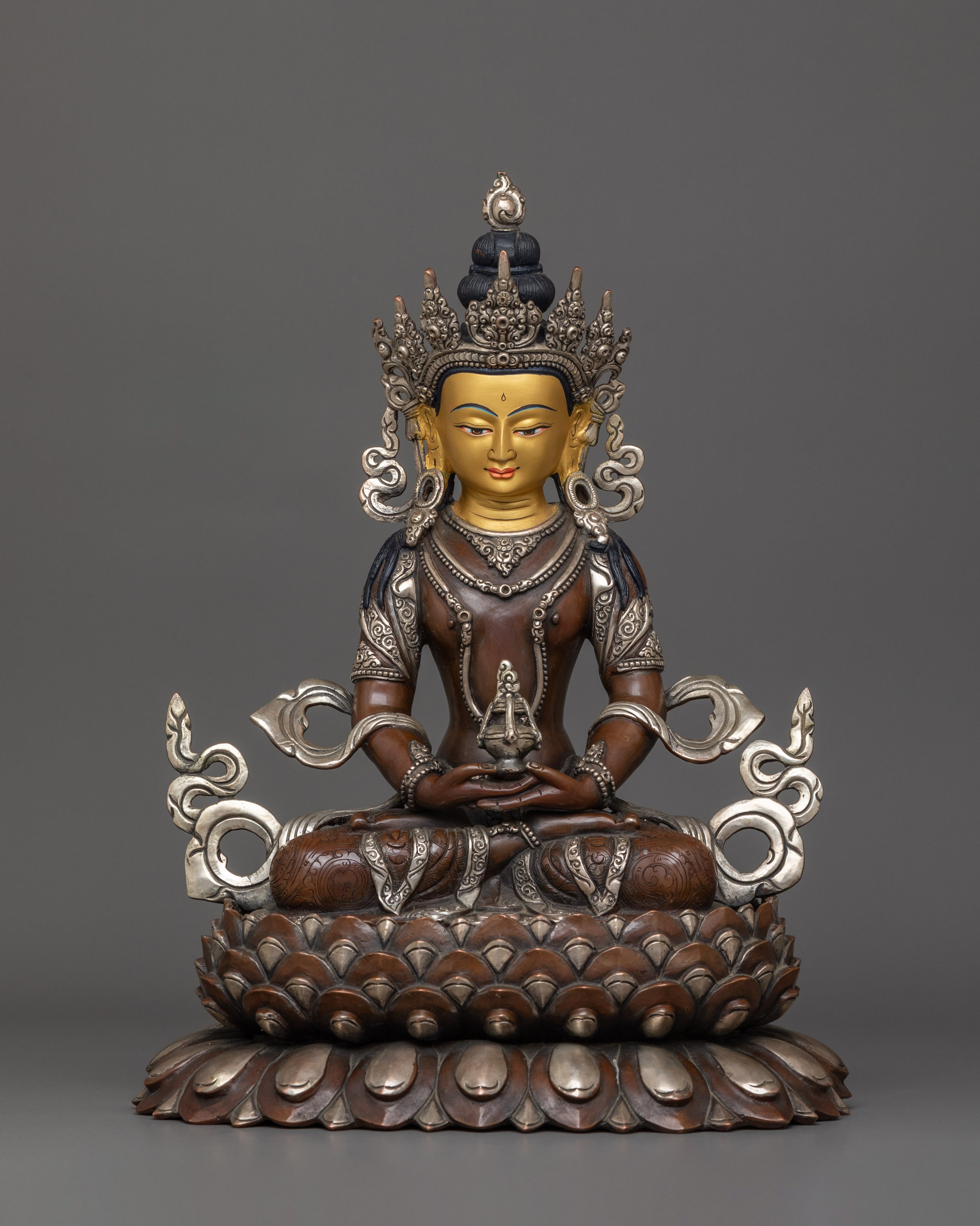 traditional-figurine-of-amitayus