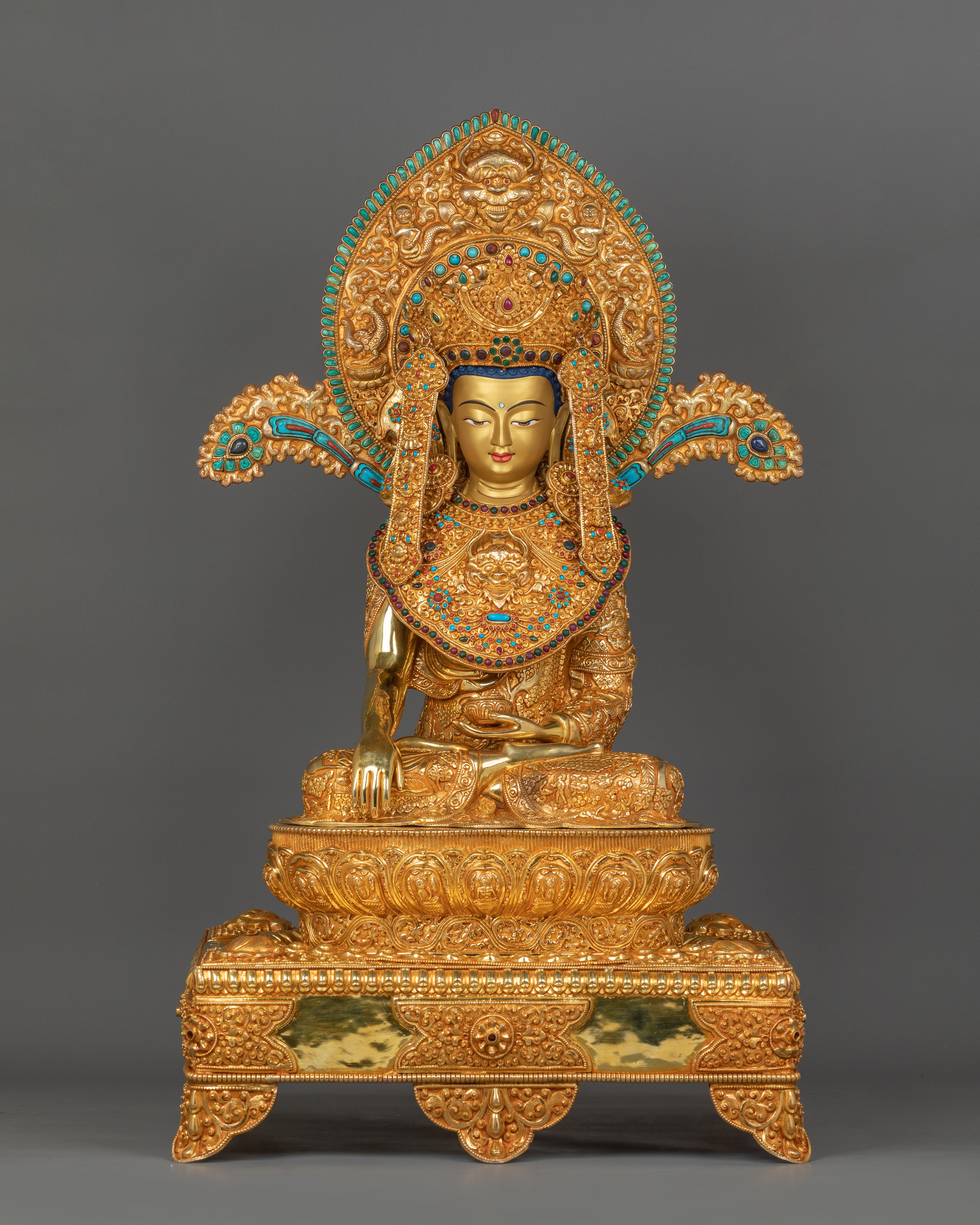 peaceful-crown-shakyamuni-buddha-figurine