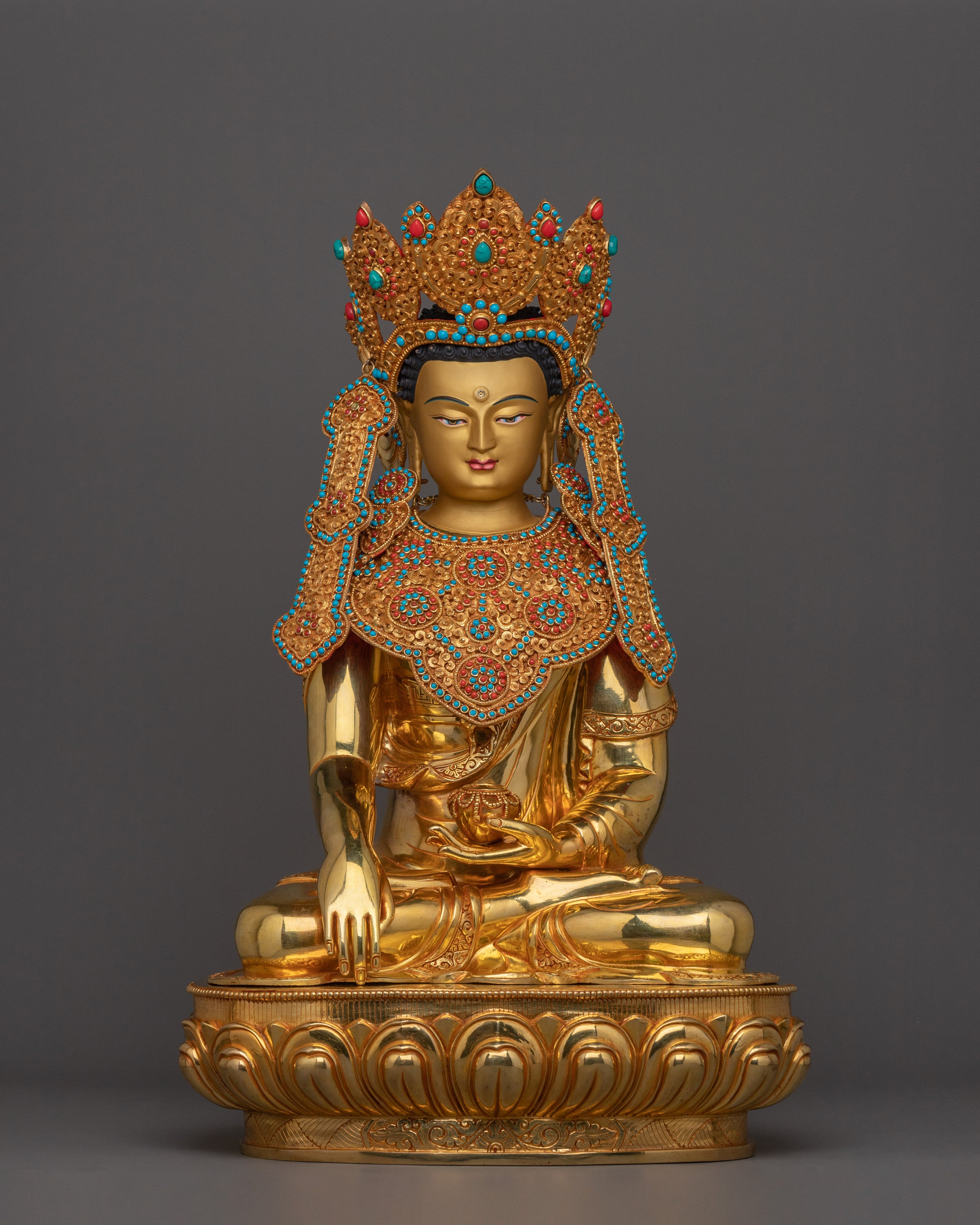 shakyamuni-buddha-crowned-statue