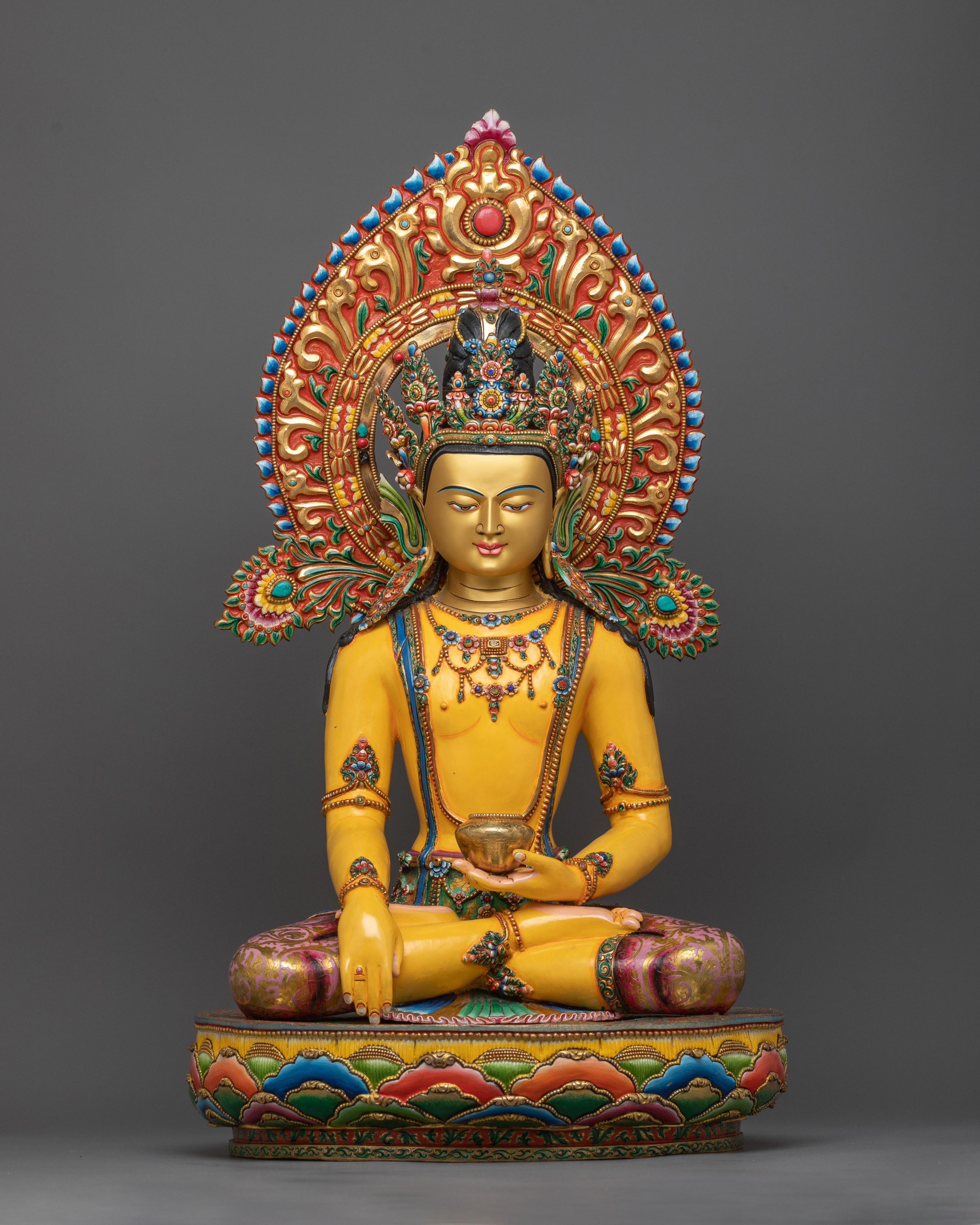 beautiful-crown-shakyamuni-buddha