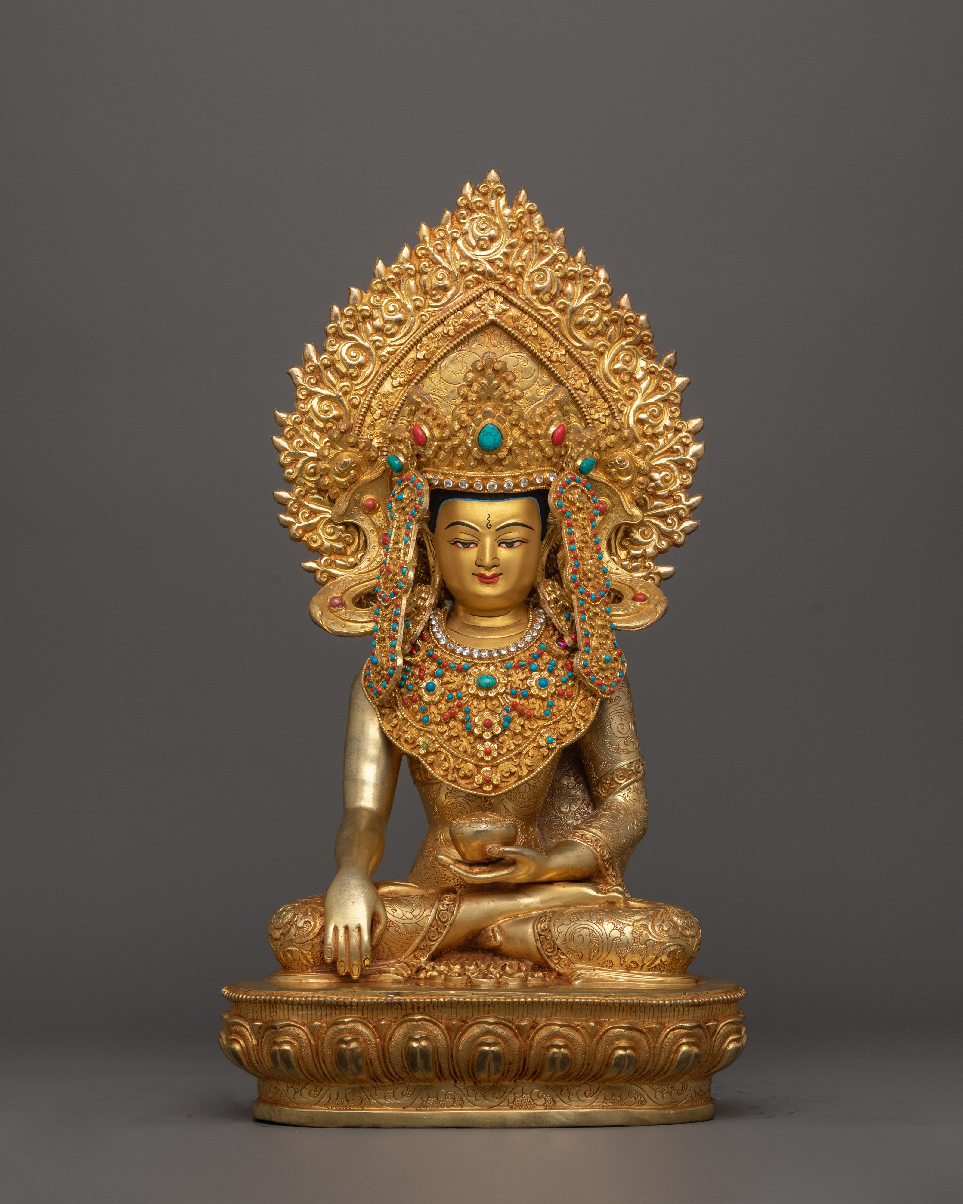 Handmade Statue Of Royal Buddha Crown Shakyamuni | An Artistic and Spiritual Legacy