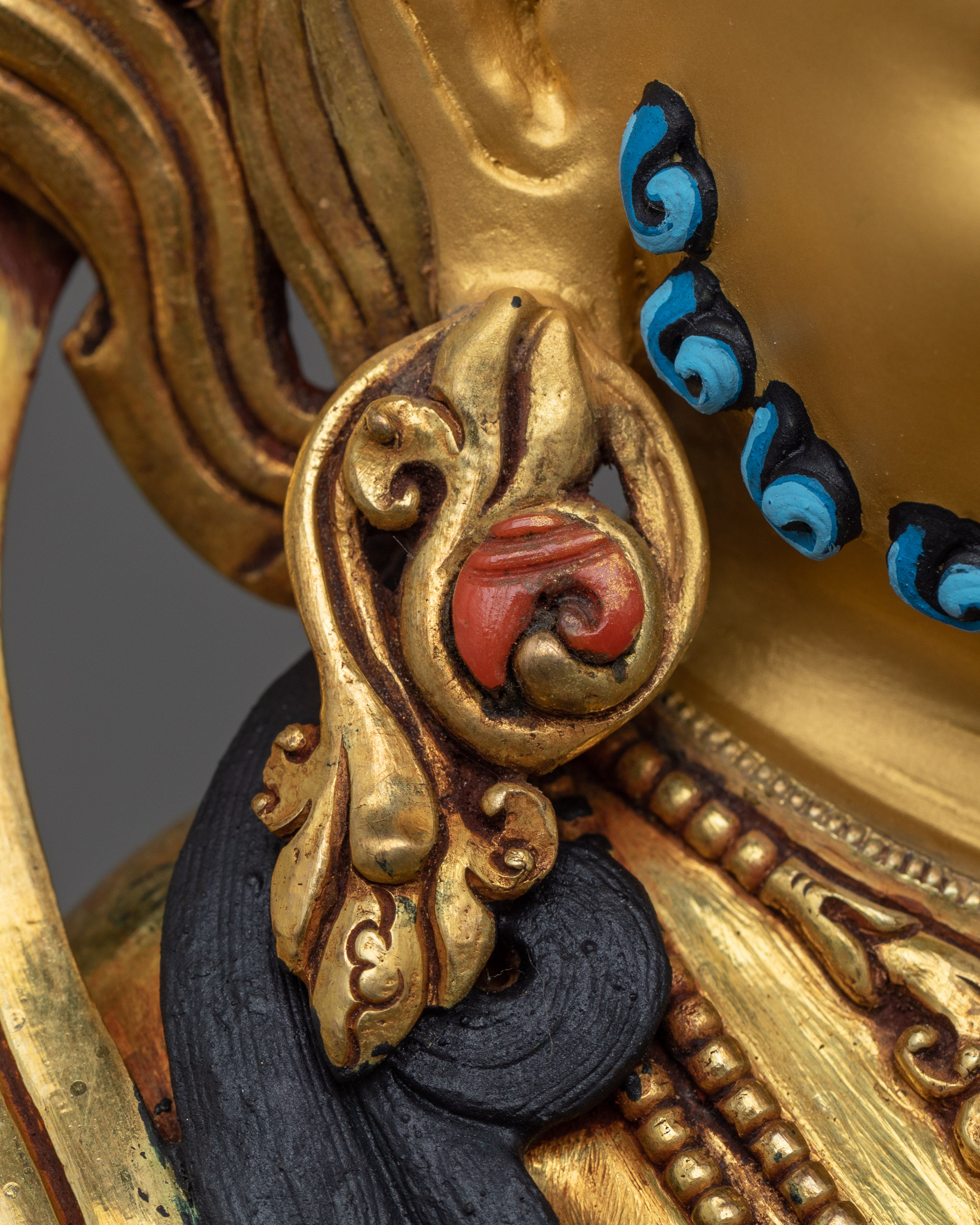 The Yellow Dzambhala Buddha | A Majestic Harbinger of Wealth and Prosperity