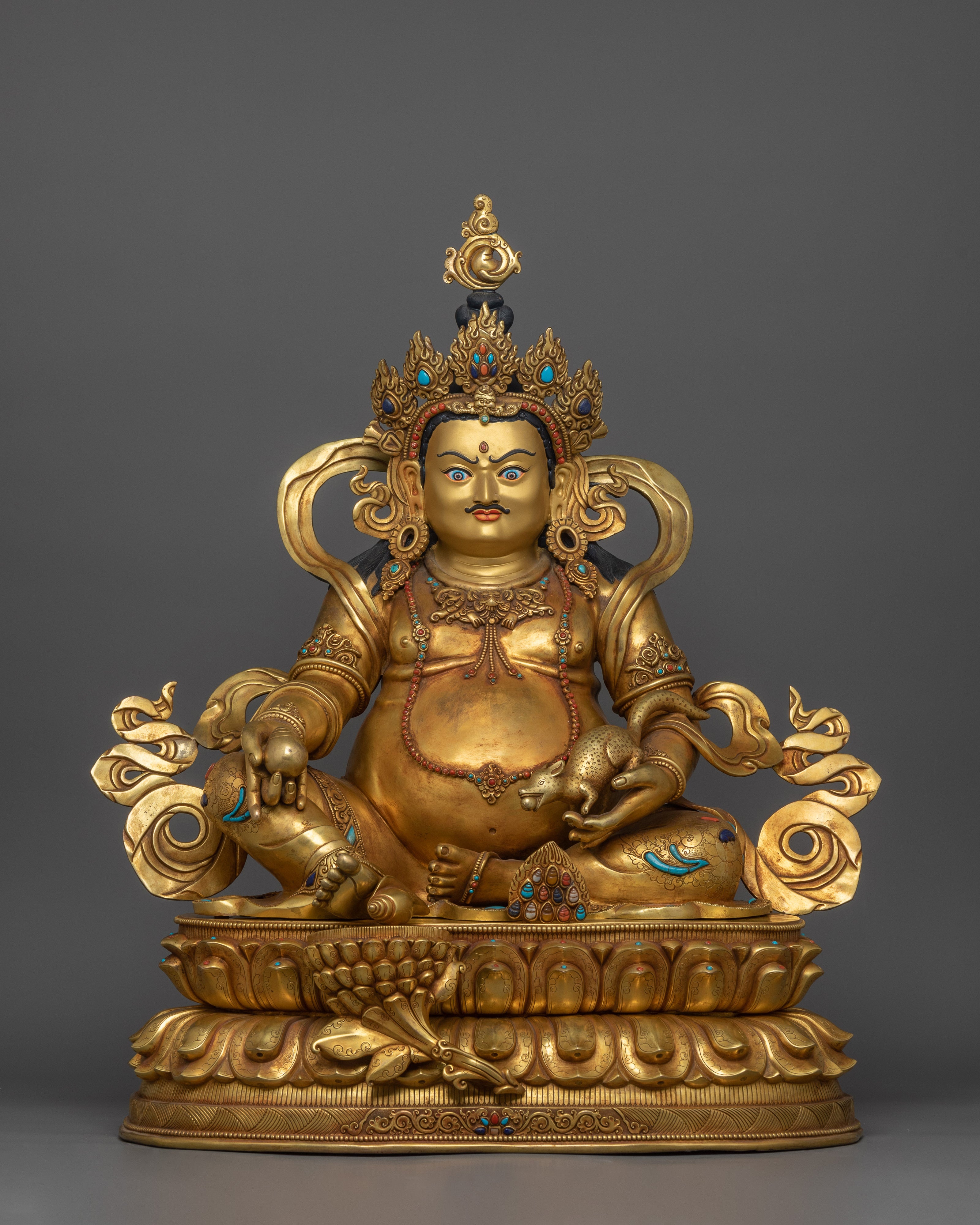 skillfully-handcrafted-statue-of-dzambhala