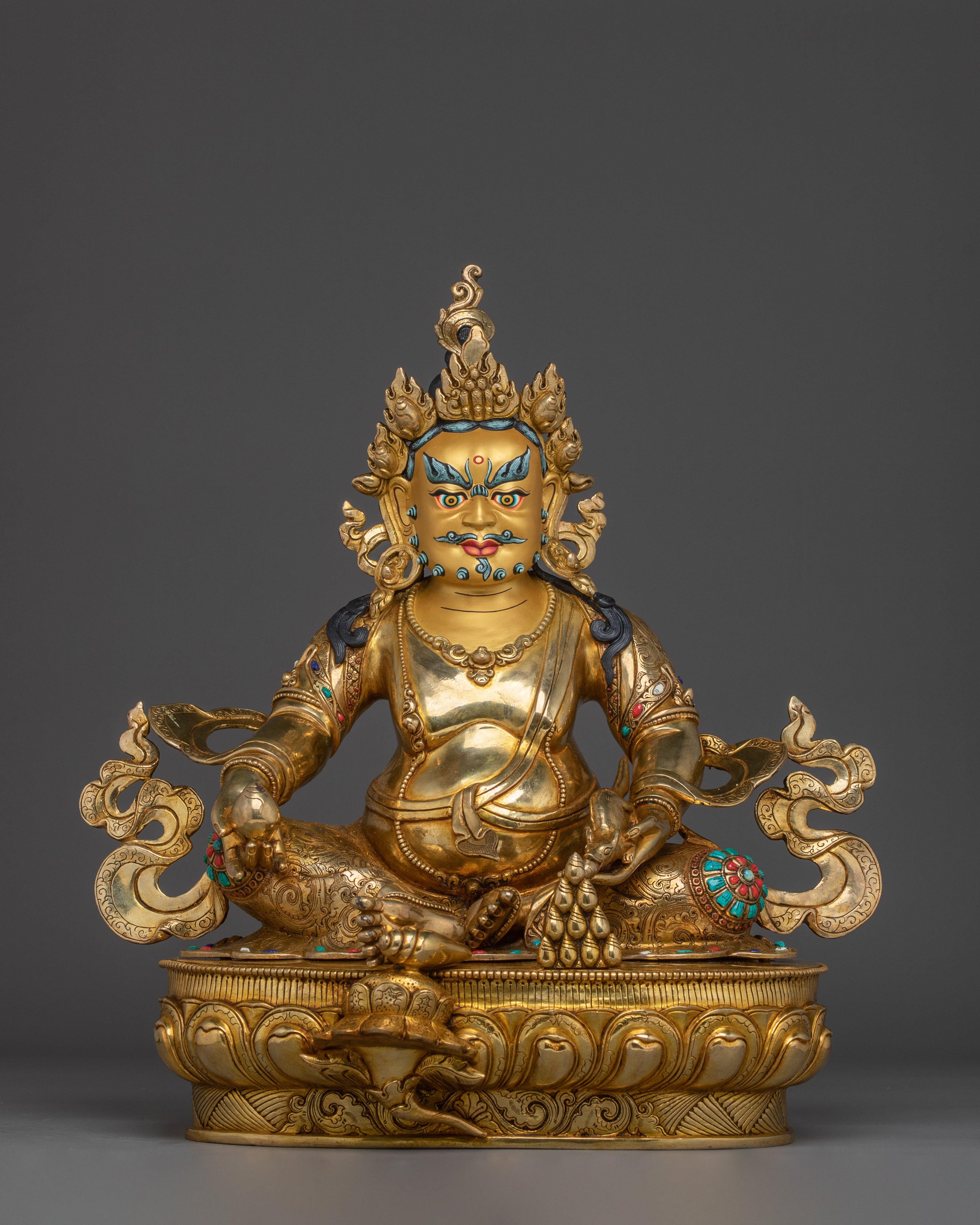 wealth-symbol-dzambhala-statue