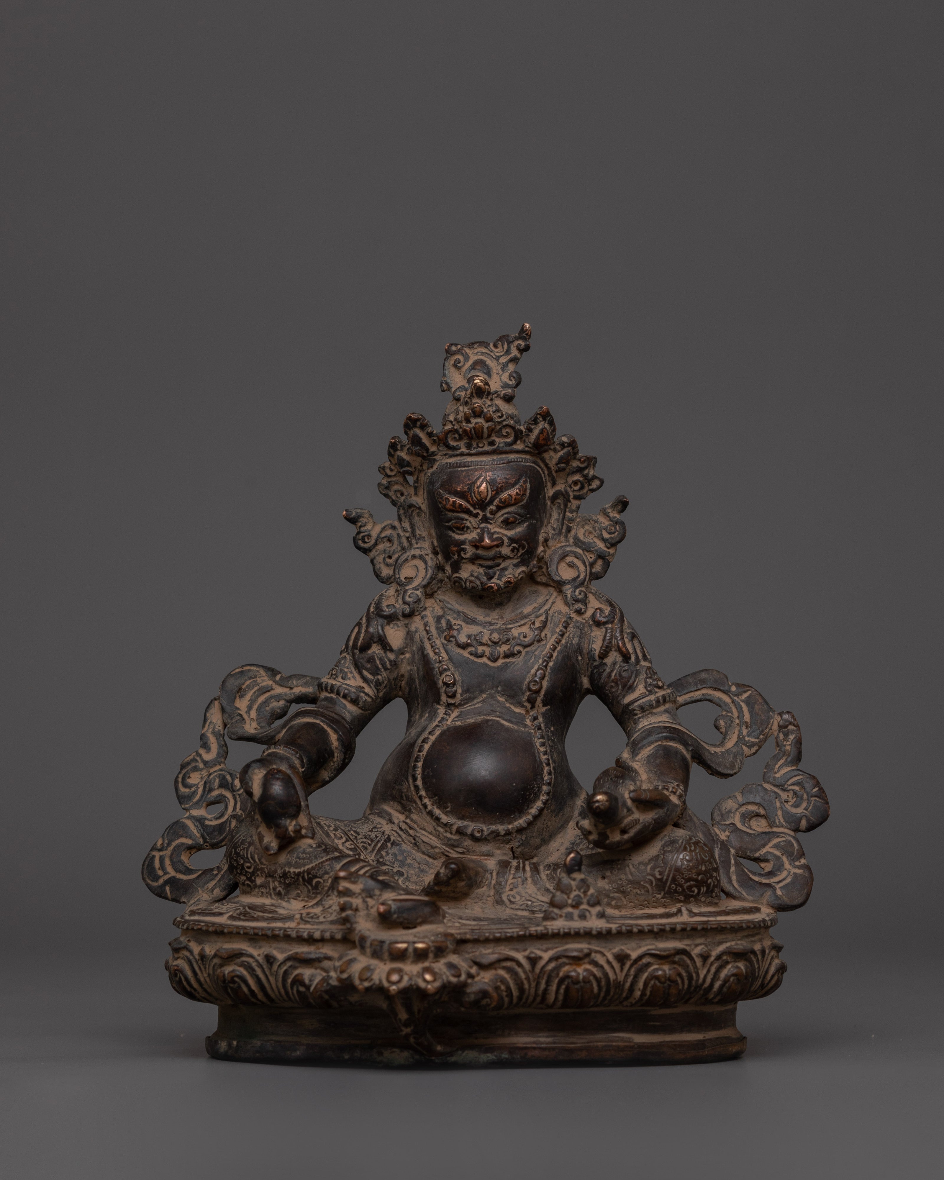 deity-of-fortune-dzambhala