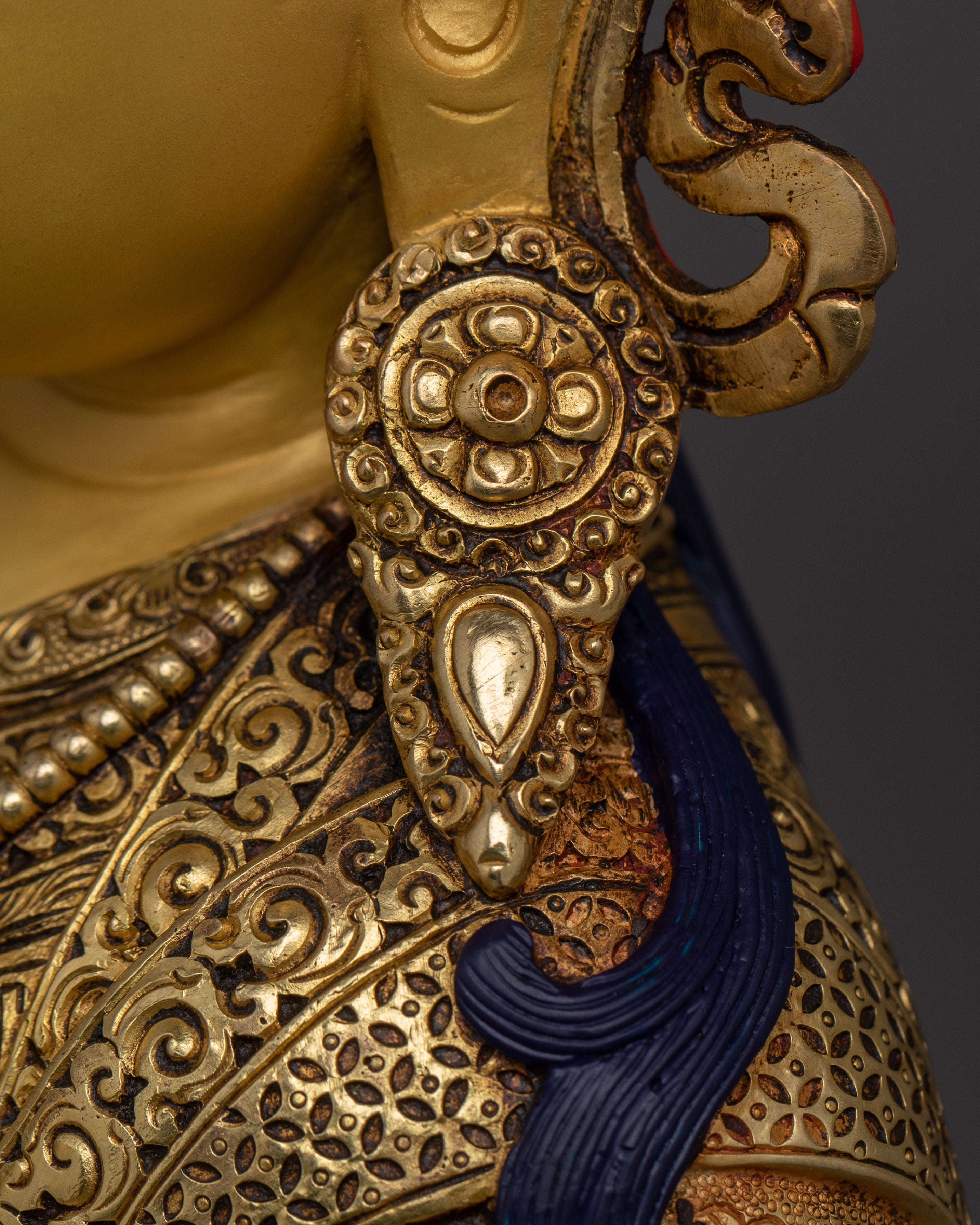 Compassionate Guru Norla Statue | Wealth and Prosperity Deity