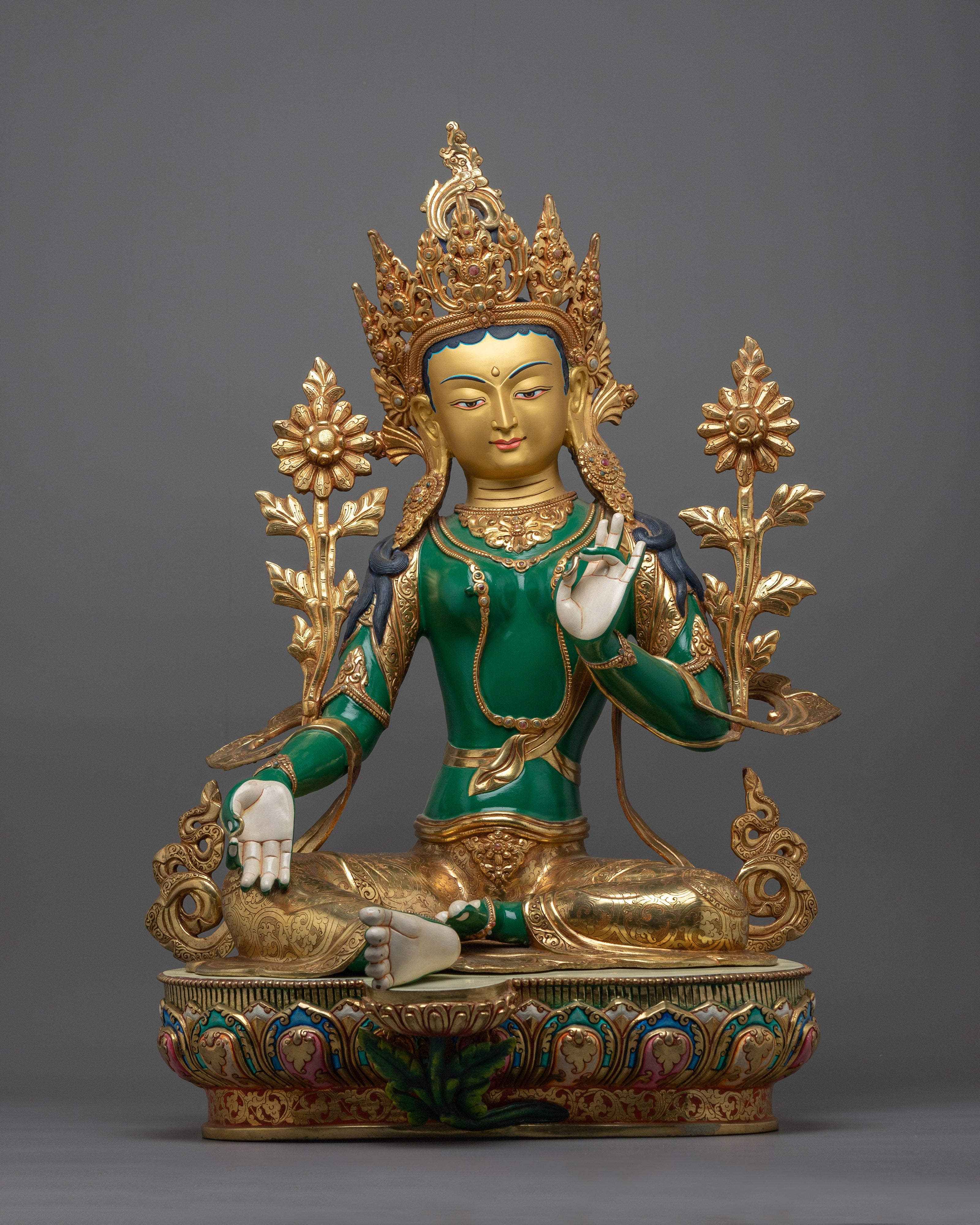 hued-arya-tara