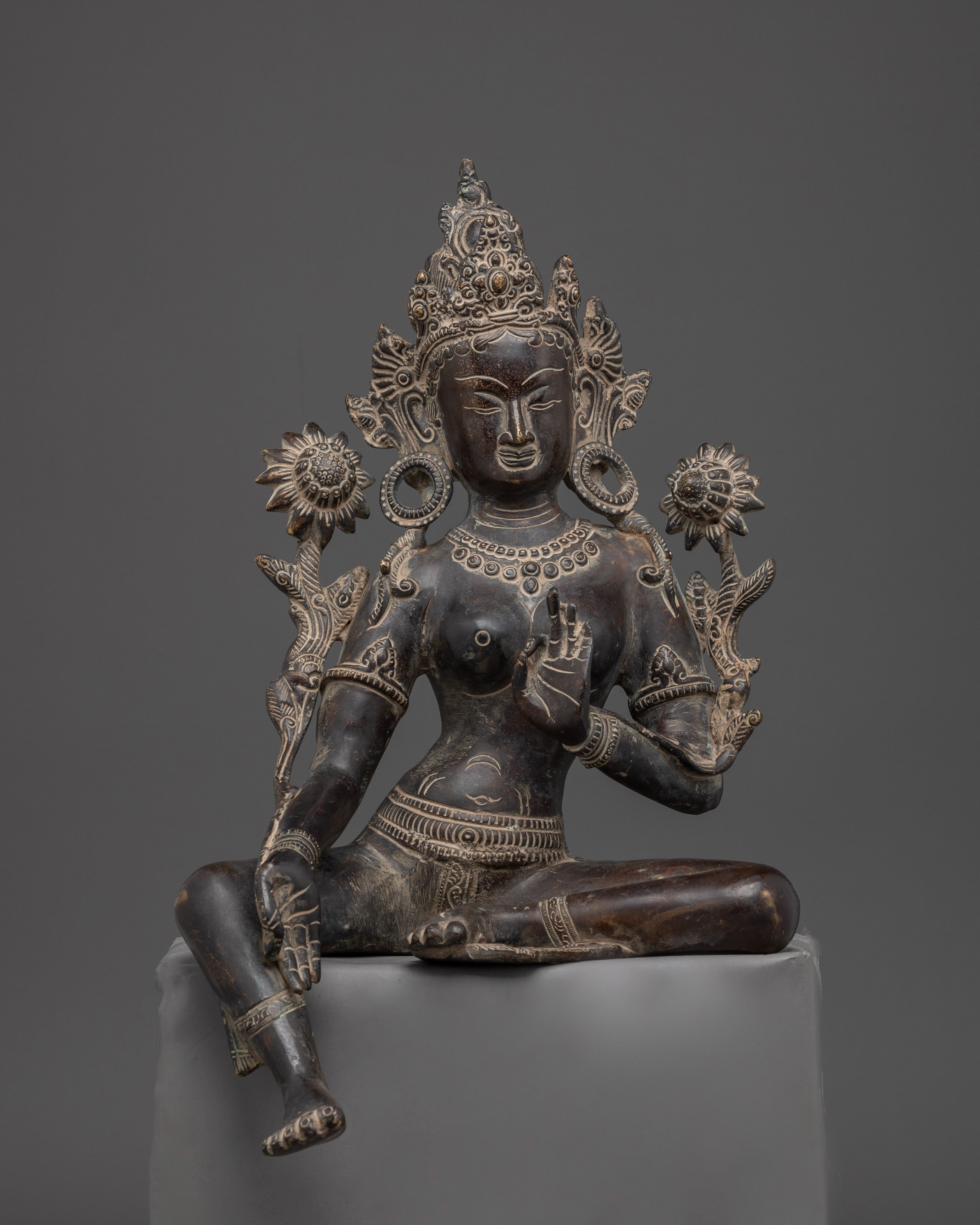 female-compassion-deity-green-tara