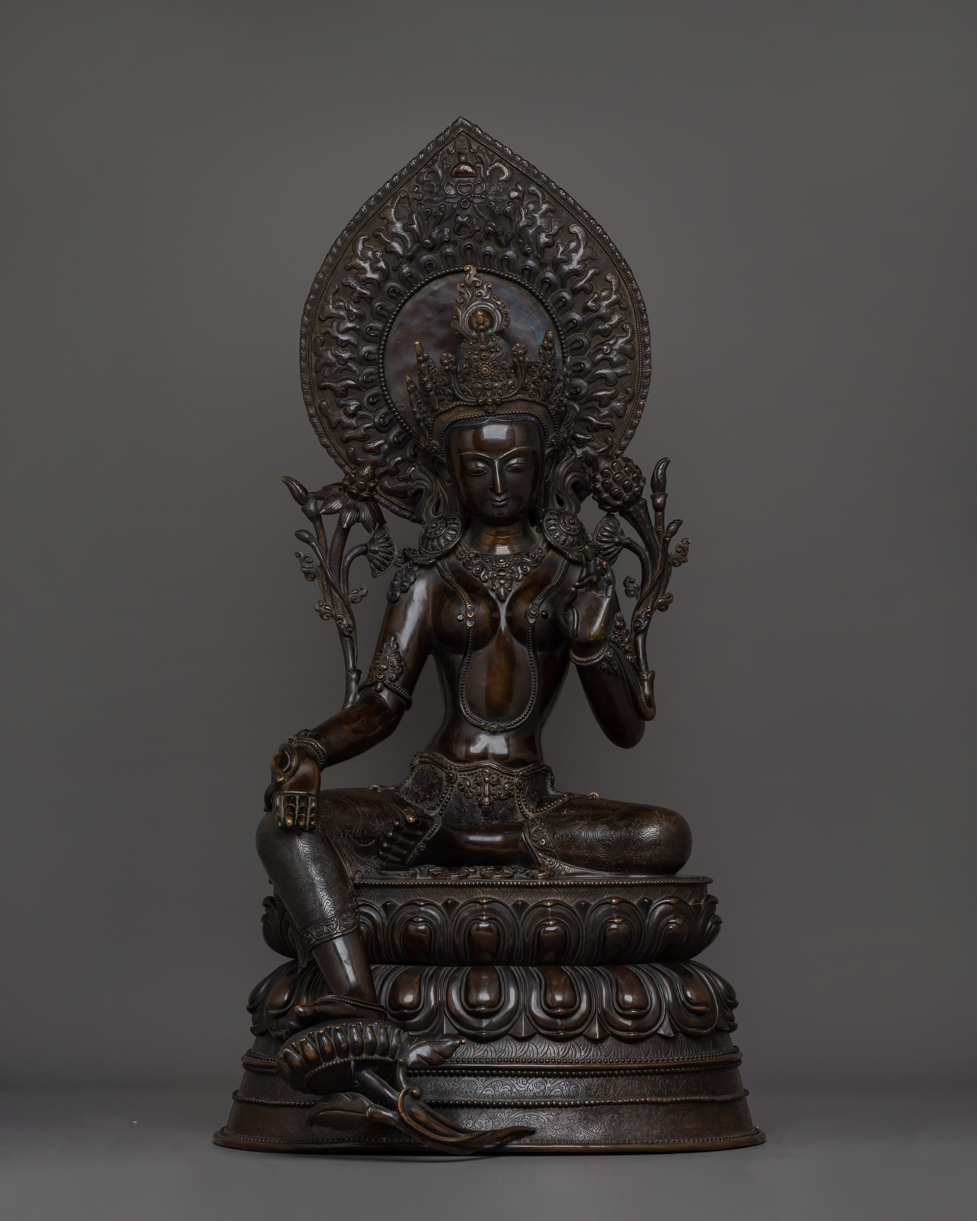 handcrafted-sculpture-of-green-tara