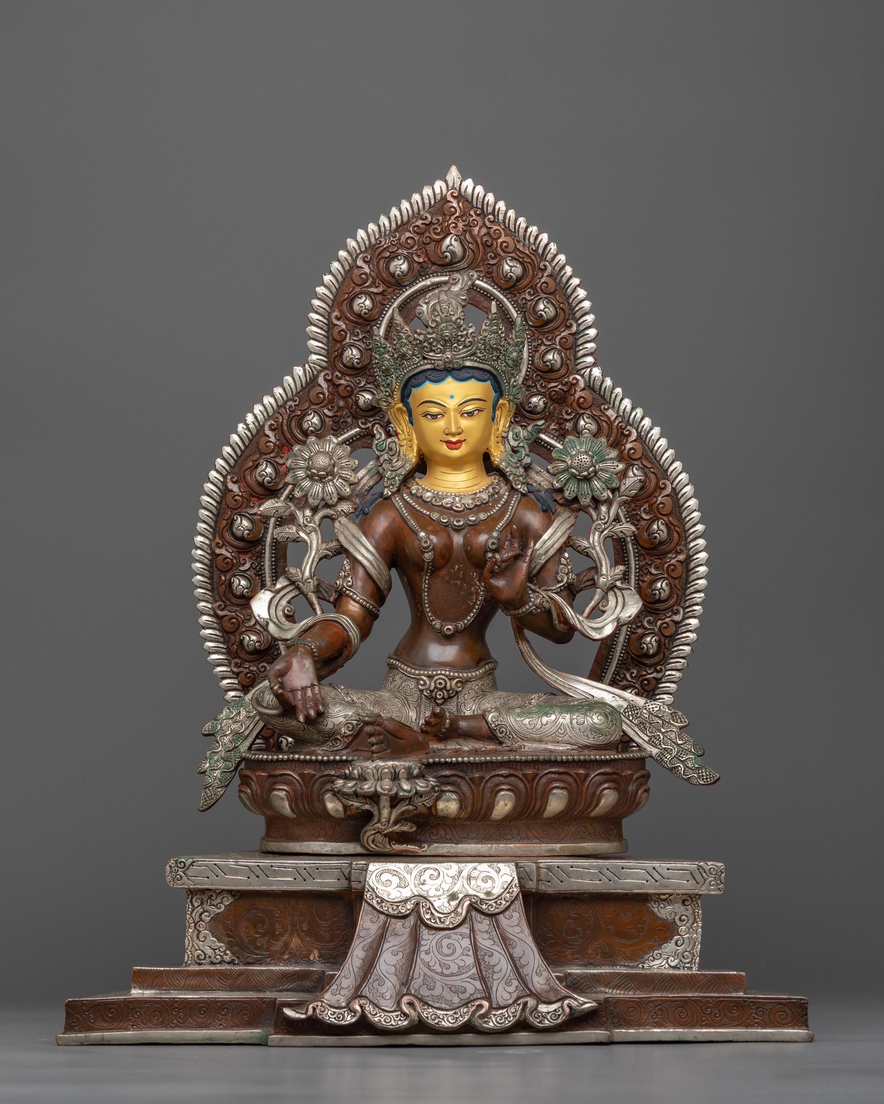 green-tara-on-grand-throne