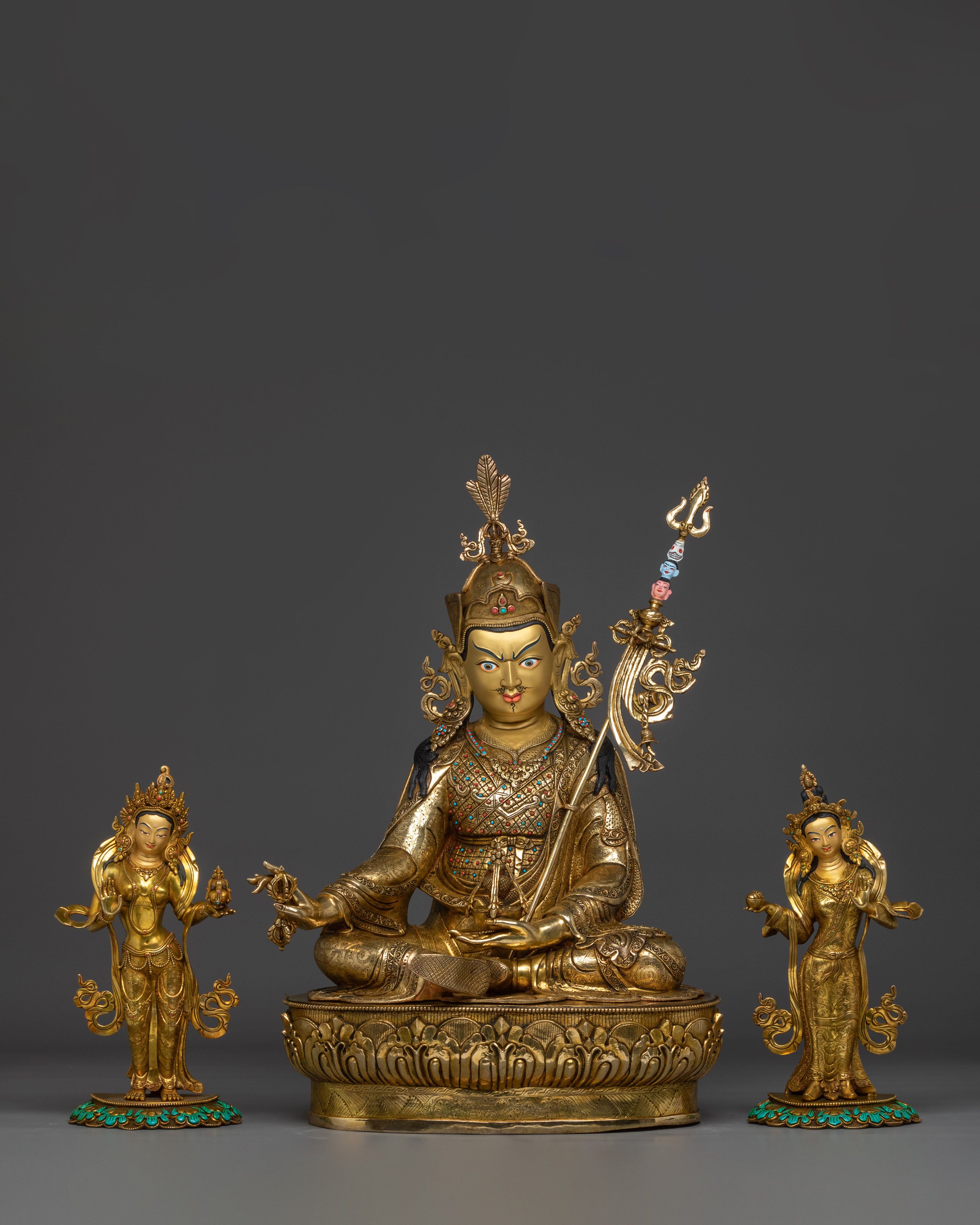 traditional-tibetan-deity-guru-rinpoche