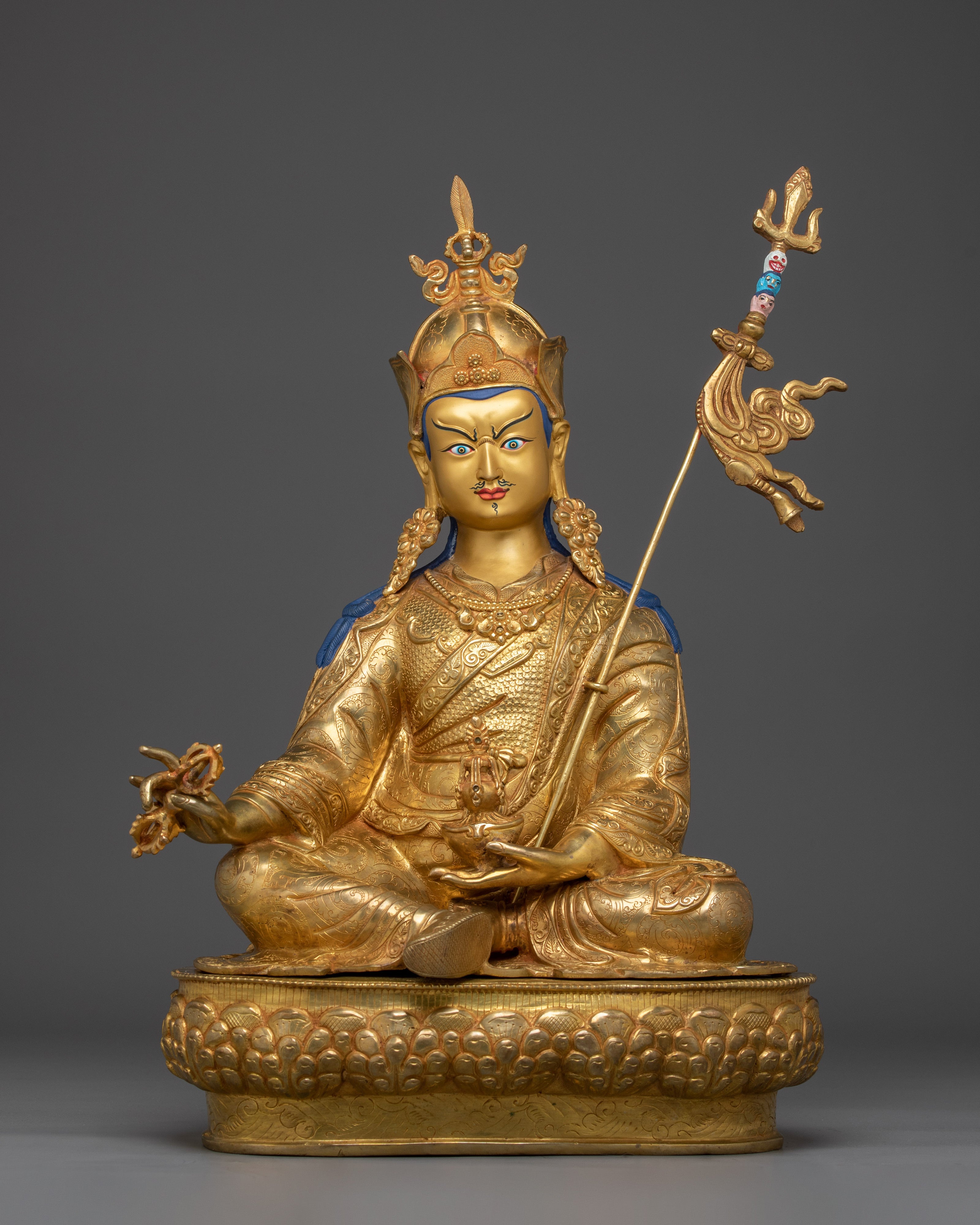himalayan-guru-rinpoche-statue