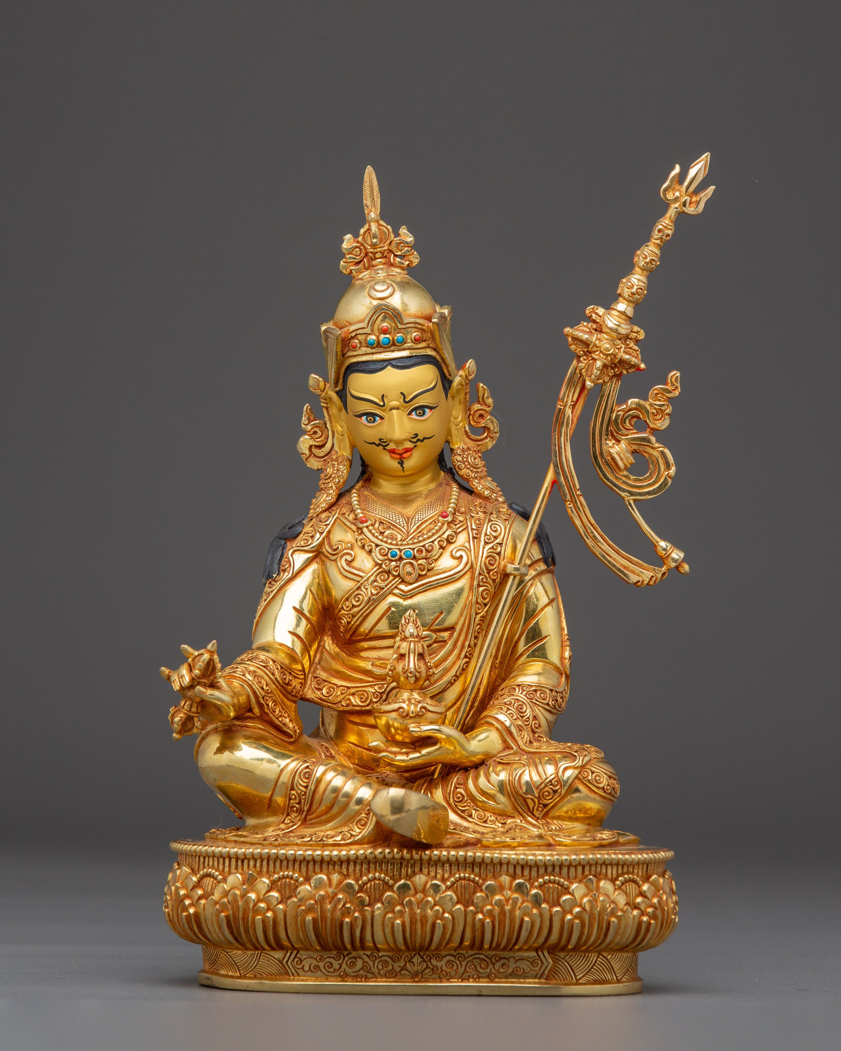 Guru Rinpoche Statue: Tibetan Vajra Master