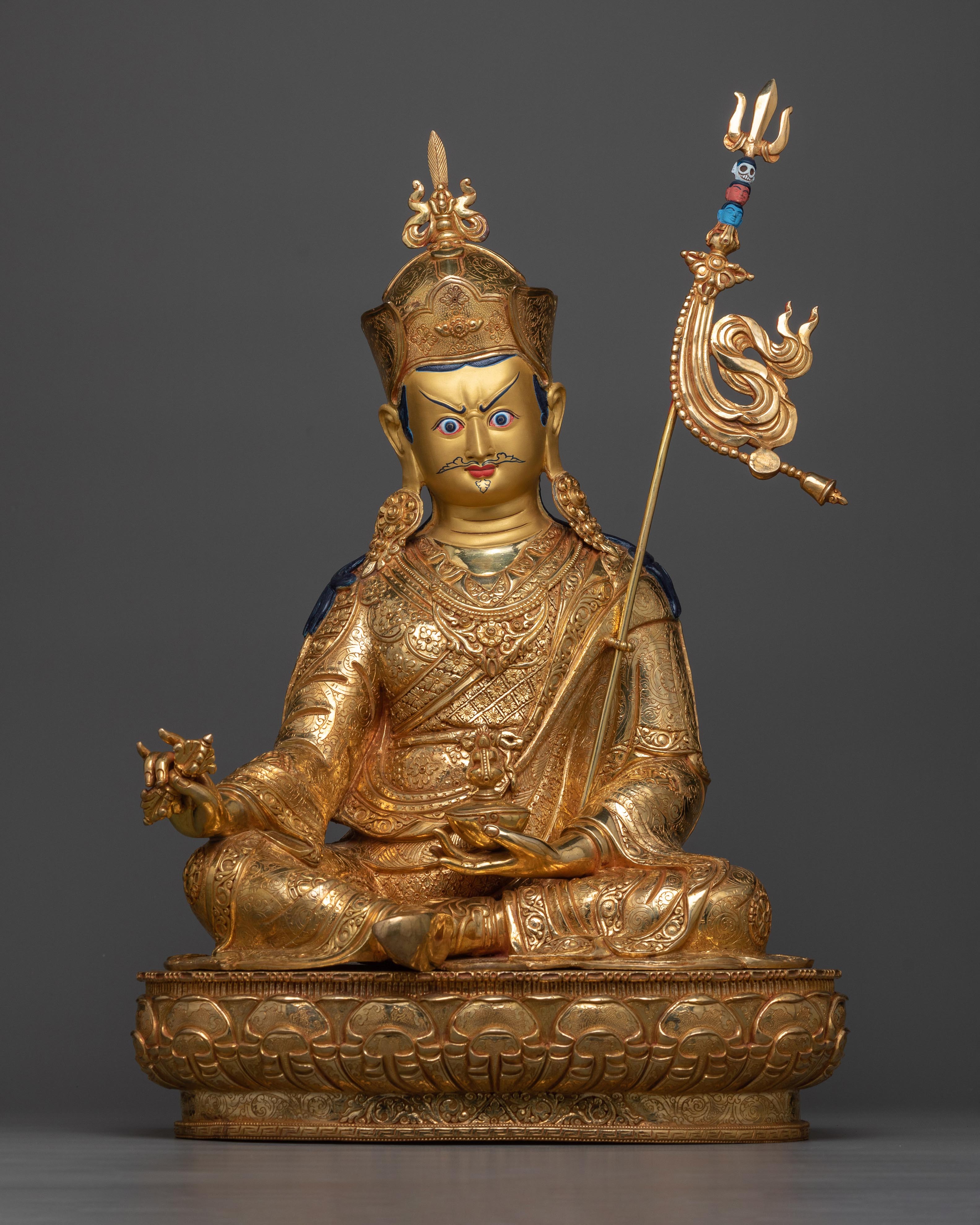 statue of guru padmasambhava
