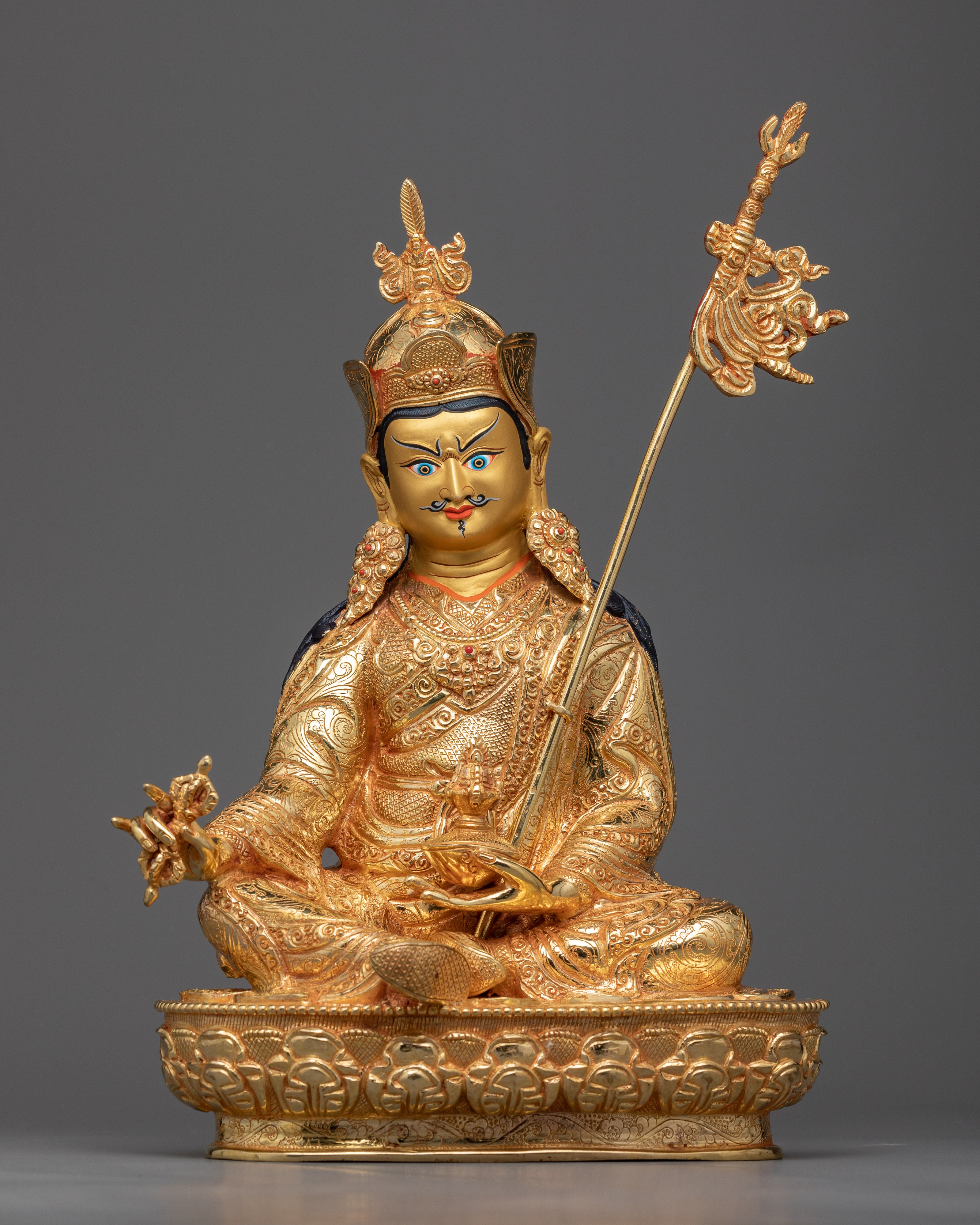 Guru Rinpoche Statue