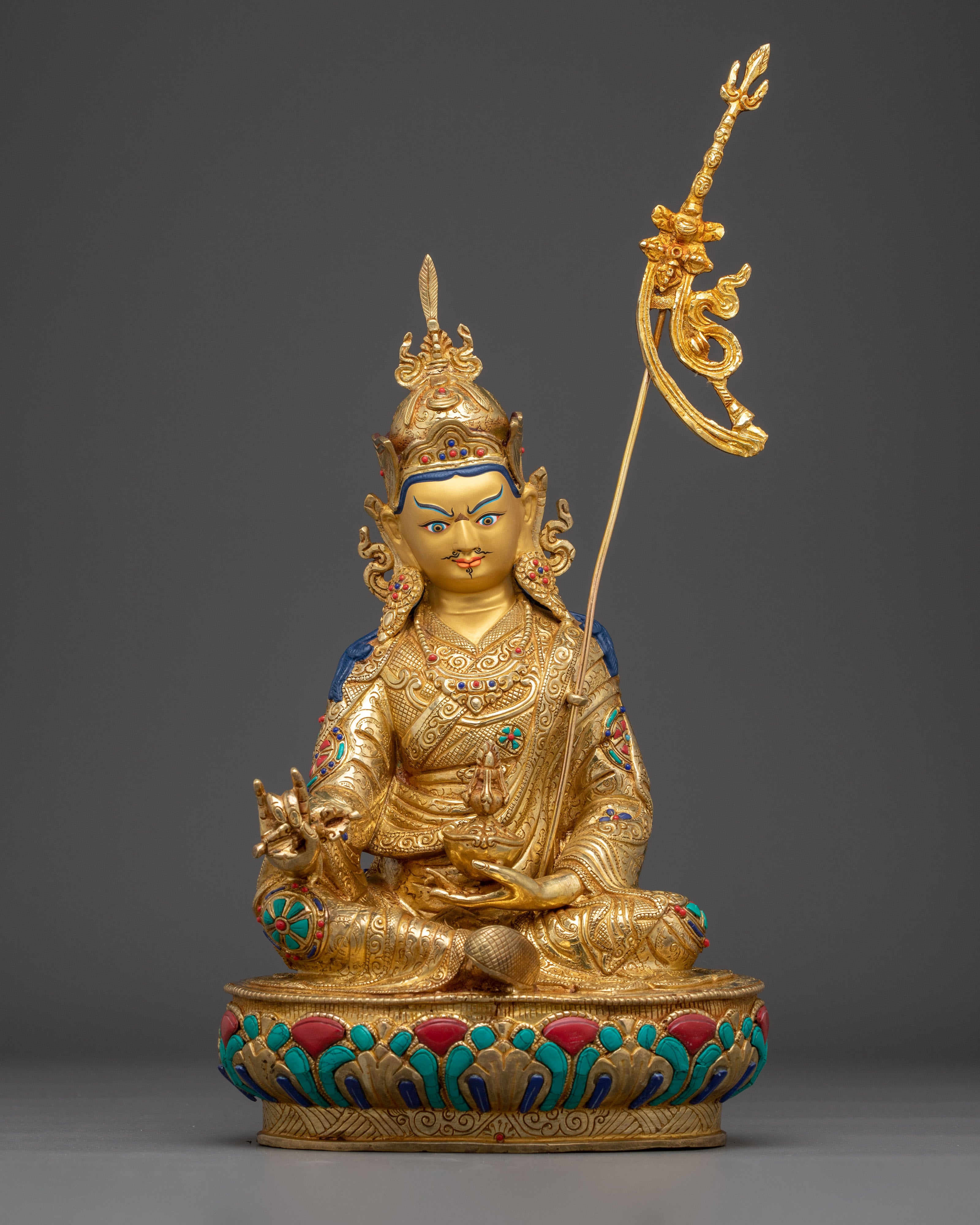 lotus-born-guru-rinpoche-figure