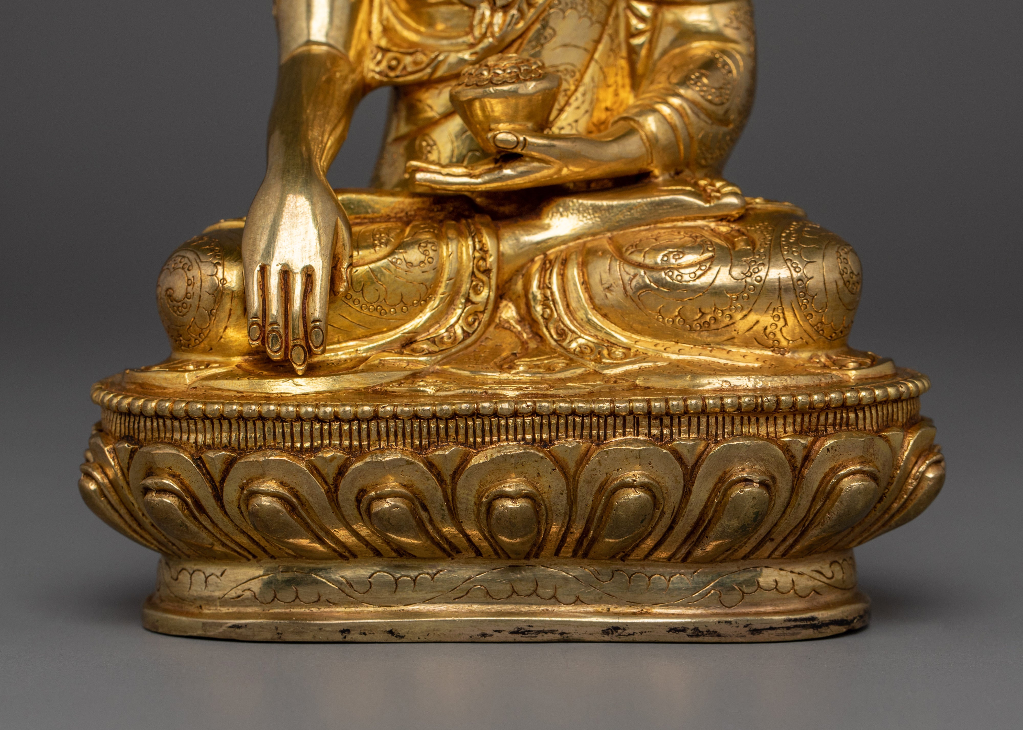 Gautama Buddha Peaceful Figurine | Shakyamuni Buddha - The Enlightened One