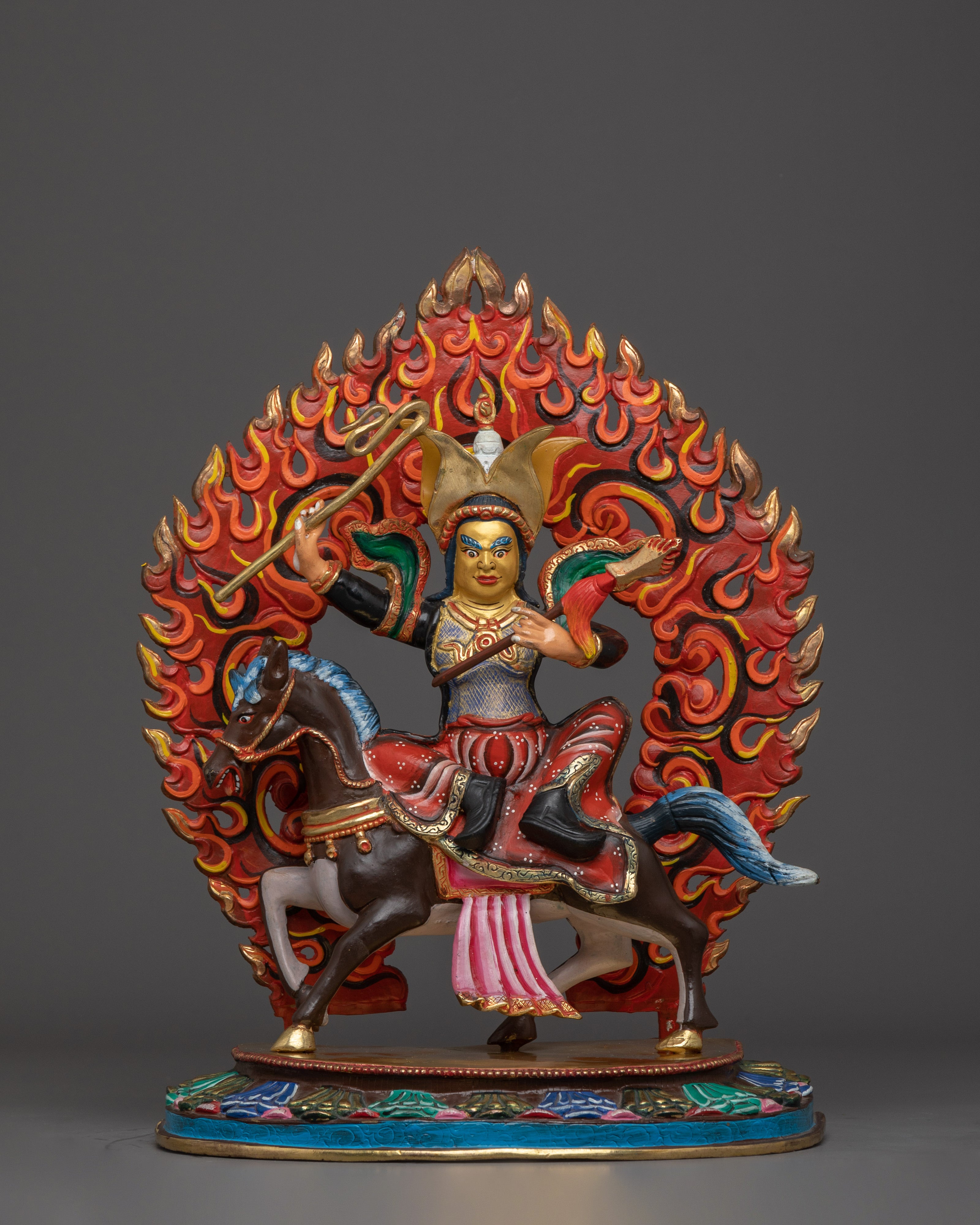 statue-of-king-gesar
