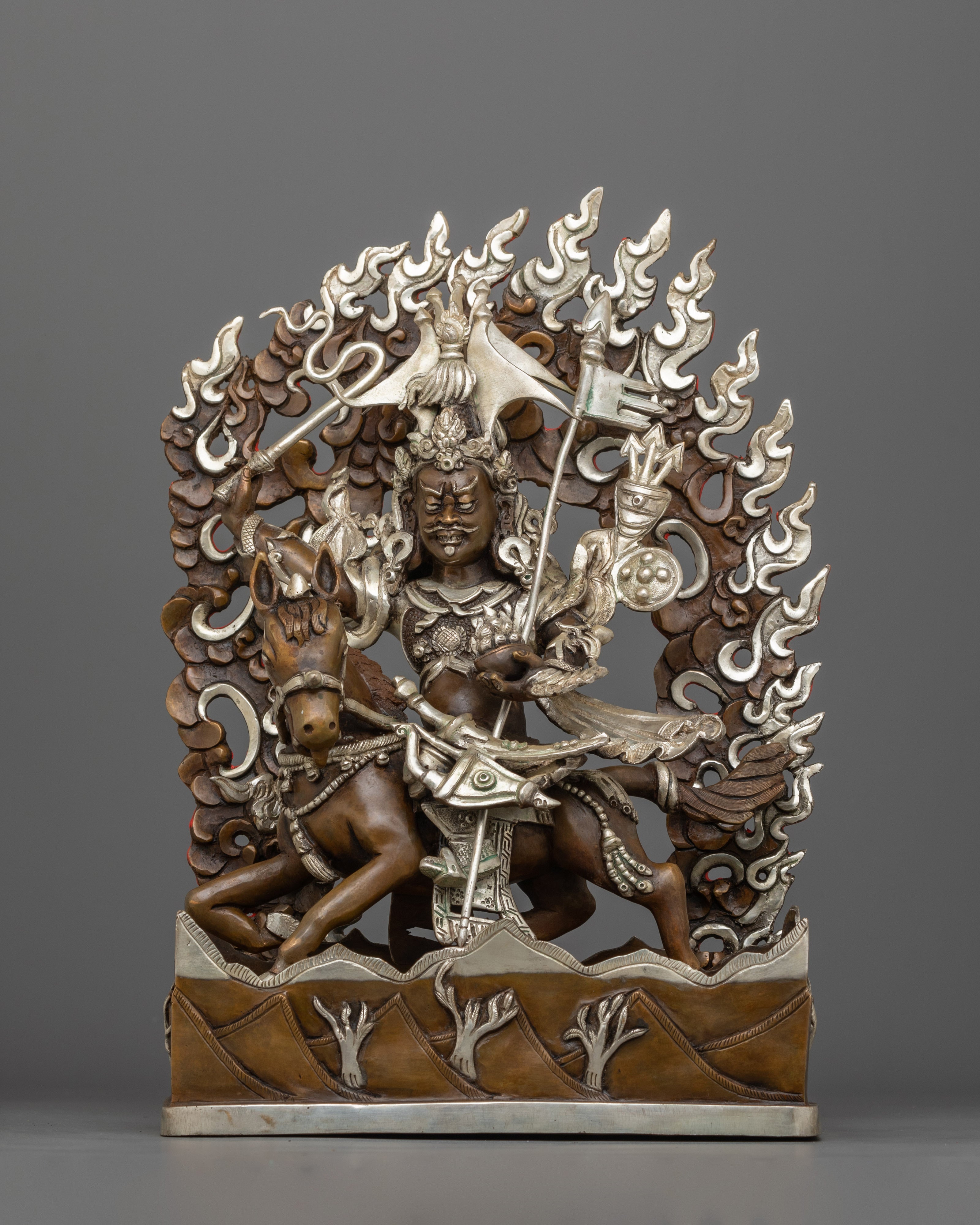 king-geshar-figurine