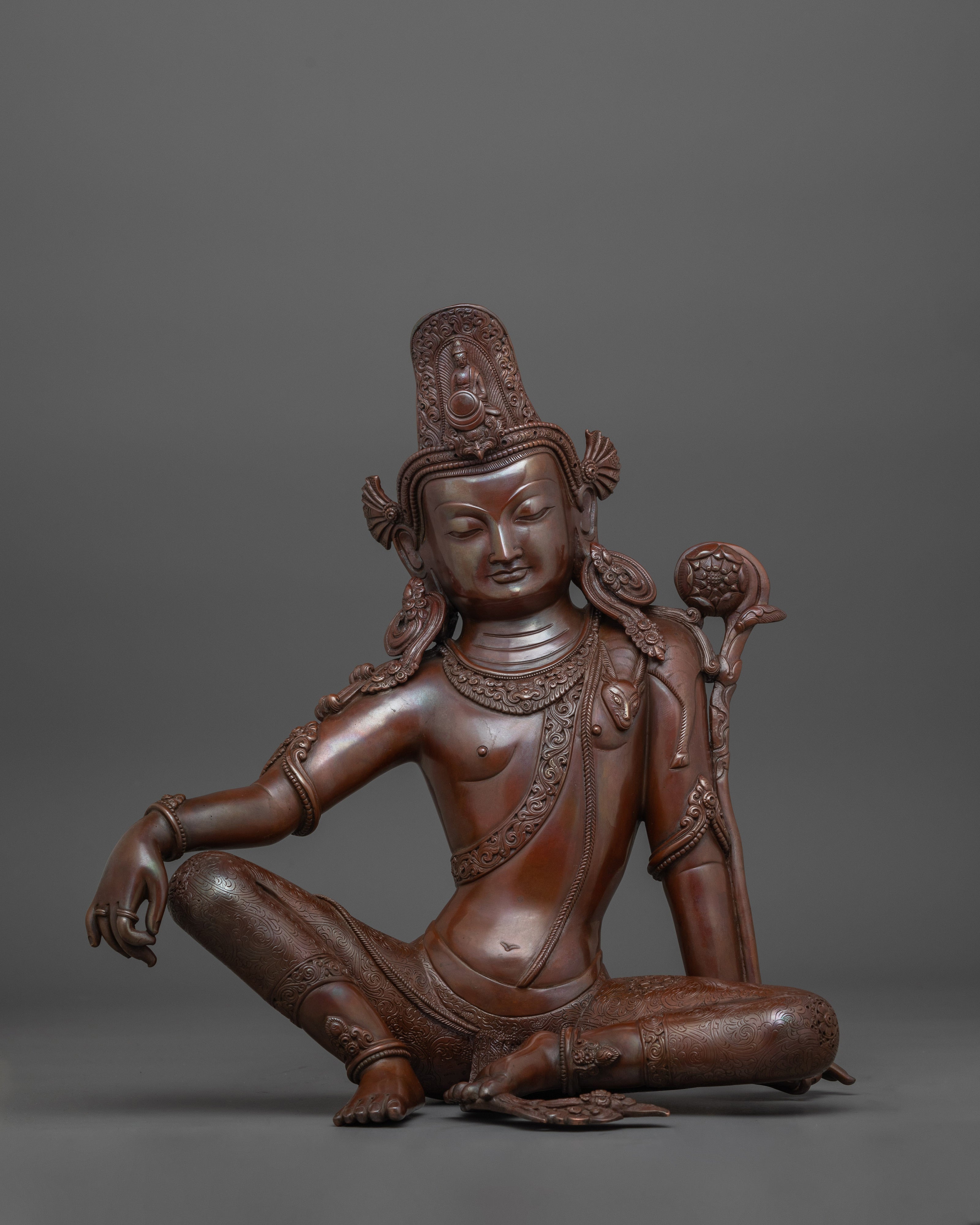 Sitting Lokeshwor Statue