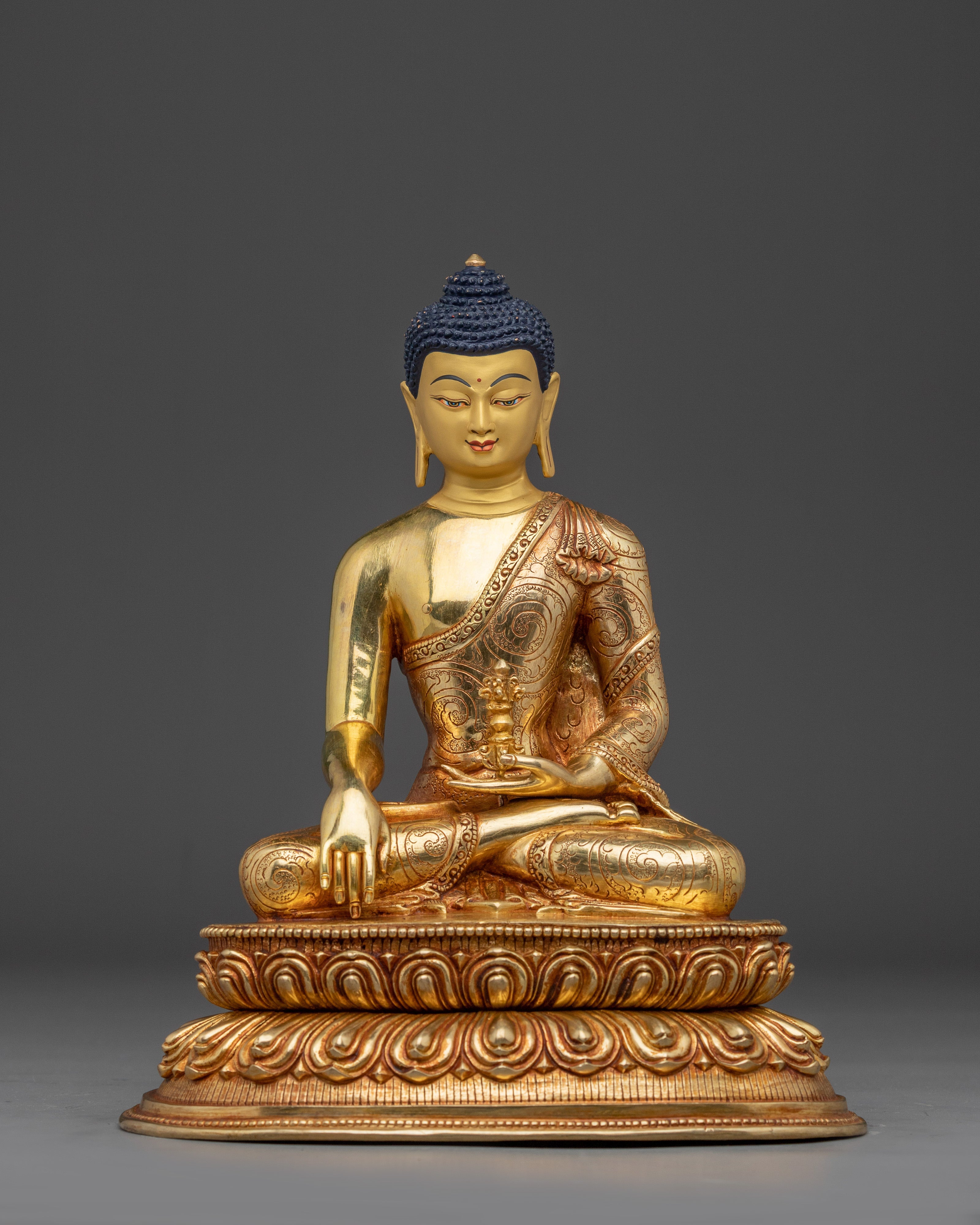 golden-mitrugpa-statue